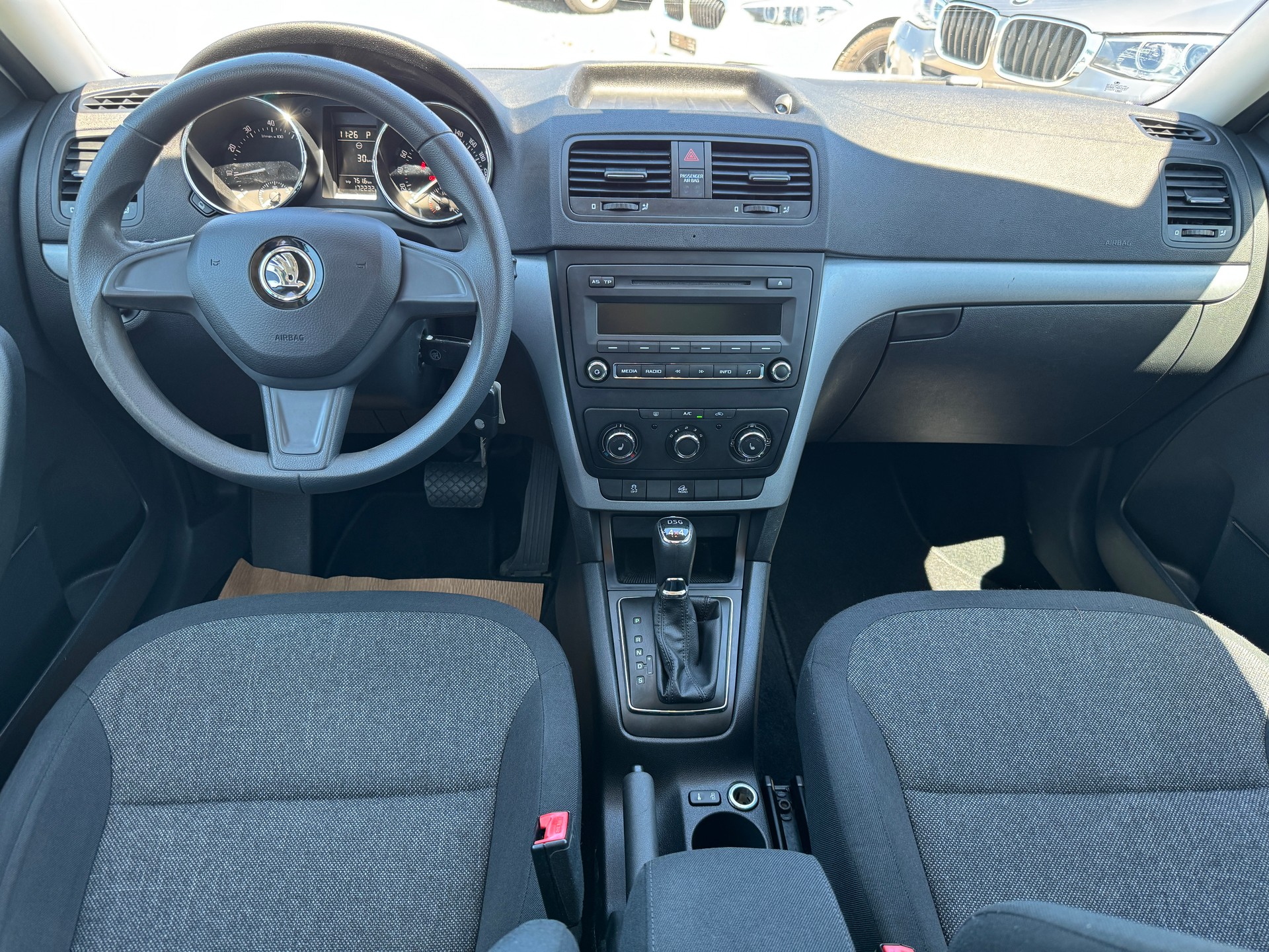 SKODA Yeti 1.8 TSI Active 4x4 DSG-image-6