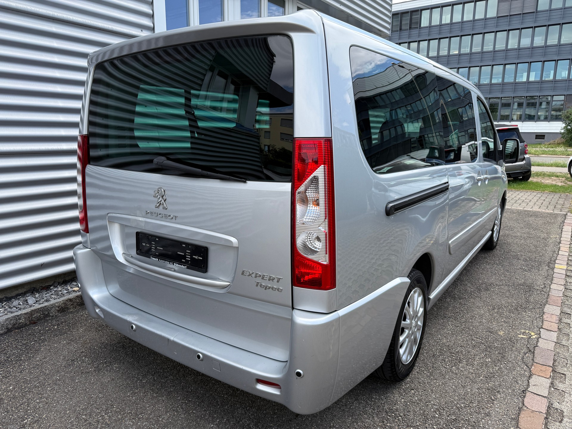 PEUGEOT Expert Tepee 2.0 HDi Premium L2-image-12