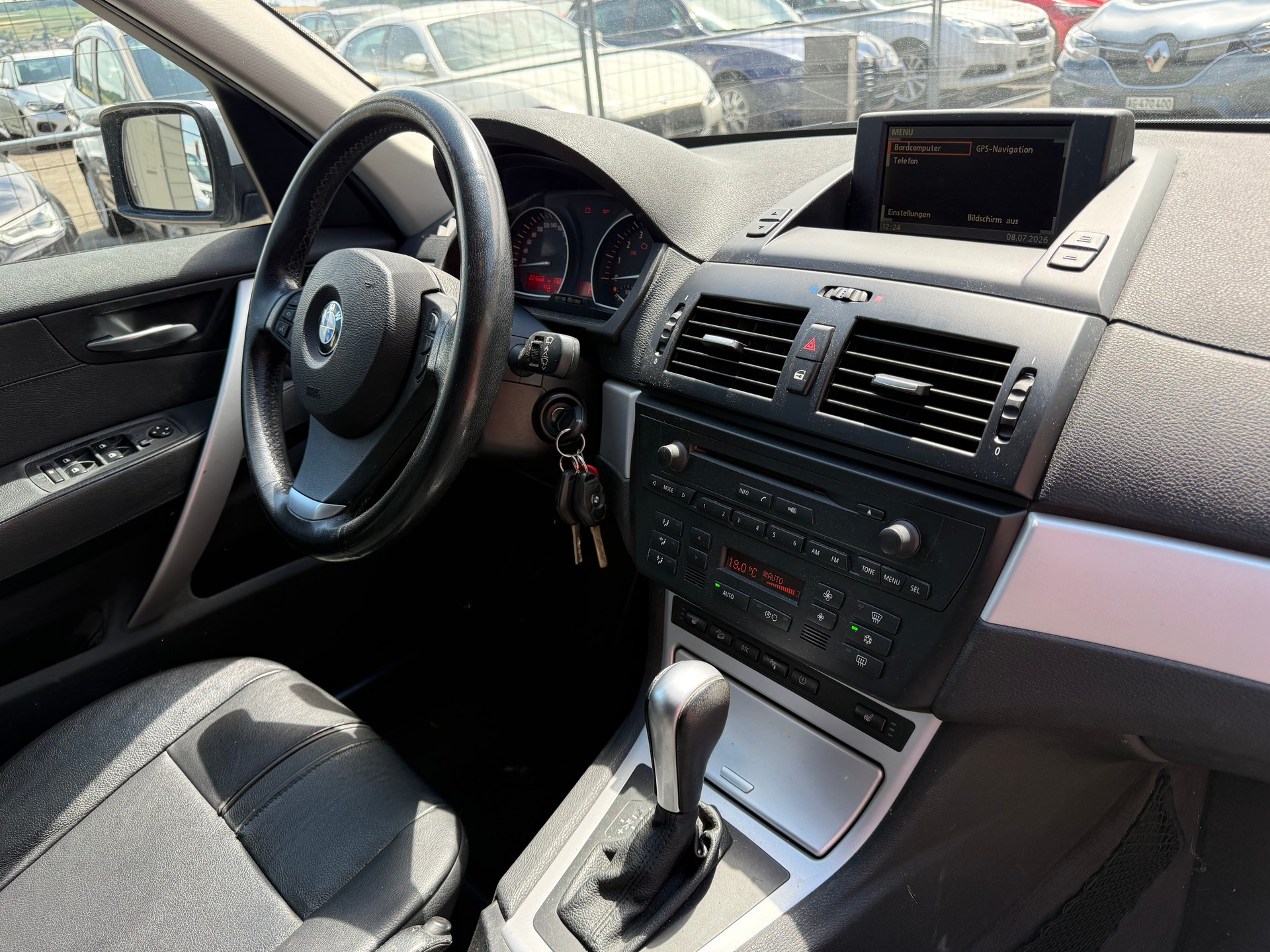 BMW X3 xDrive 30i (3.0si)-image-4