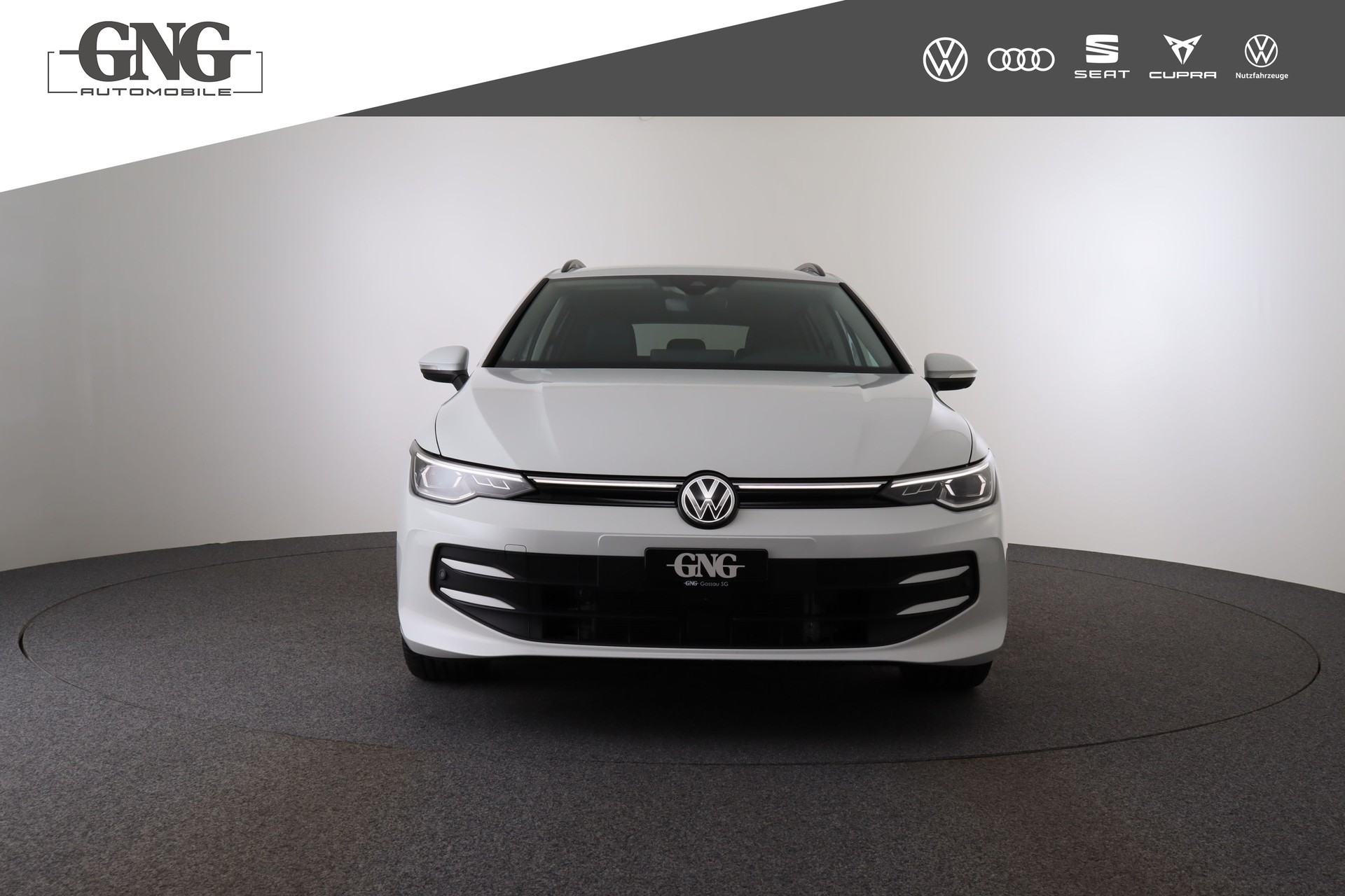 VW Golf Variant 1.5 eTSI mHEV Life-image-11