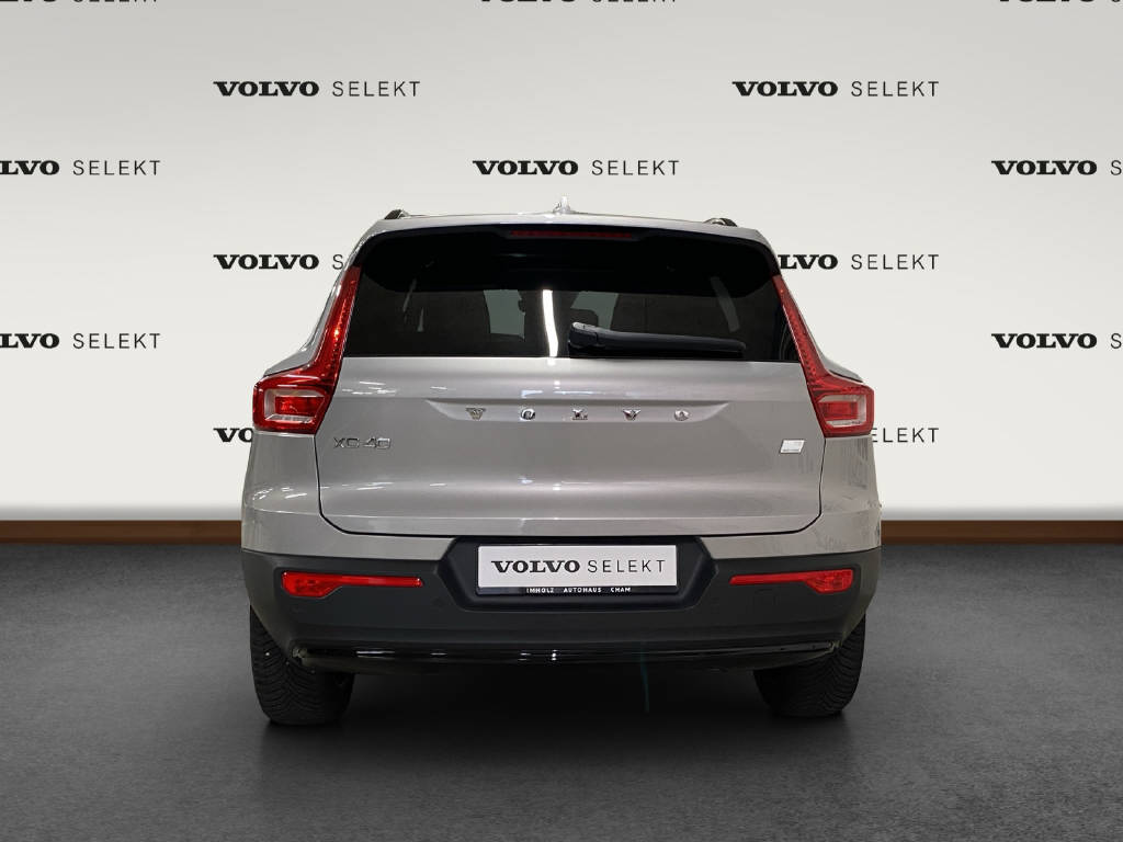 VOLVO XC40 1.5 T5 PiH Ultimate Dark-showroom-element-3