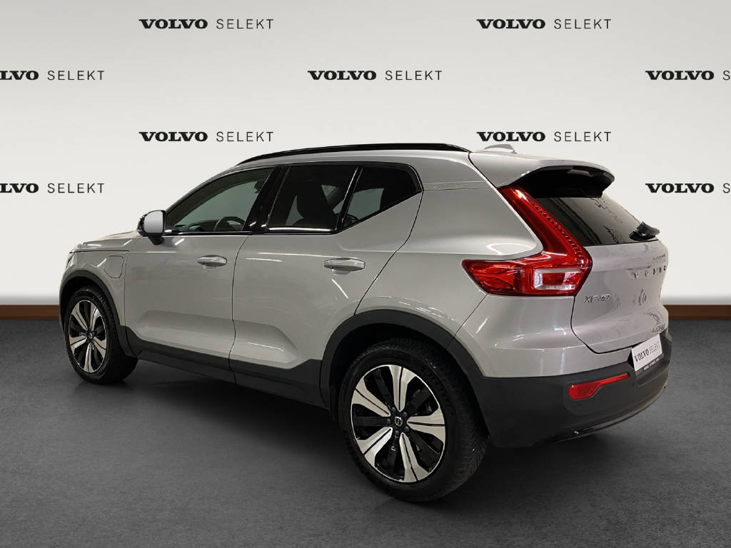 VOLVO XC40 1.5 T5 PiH Ultimate Dark-showroom-element-2