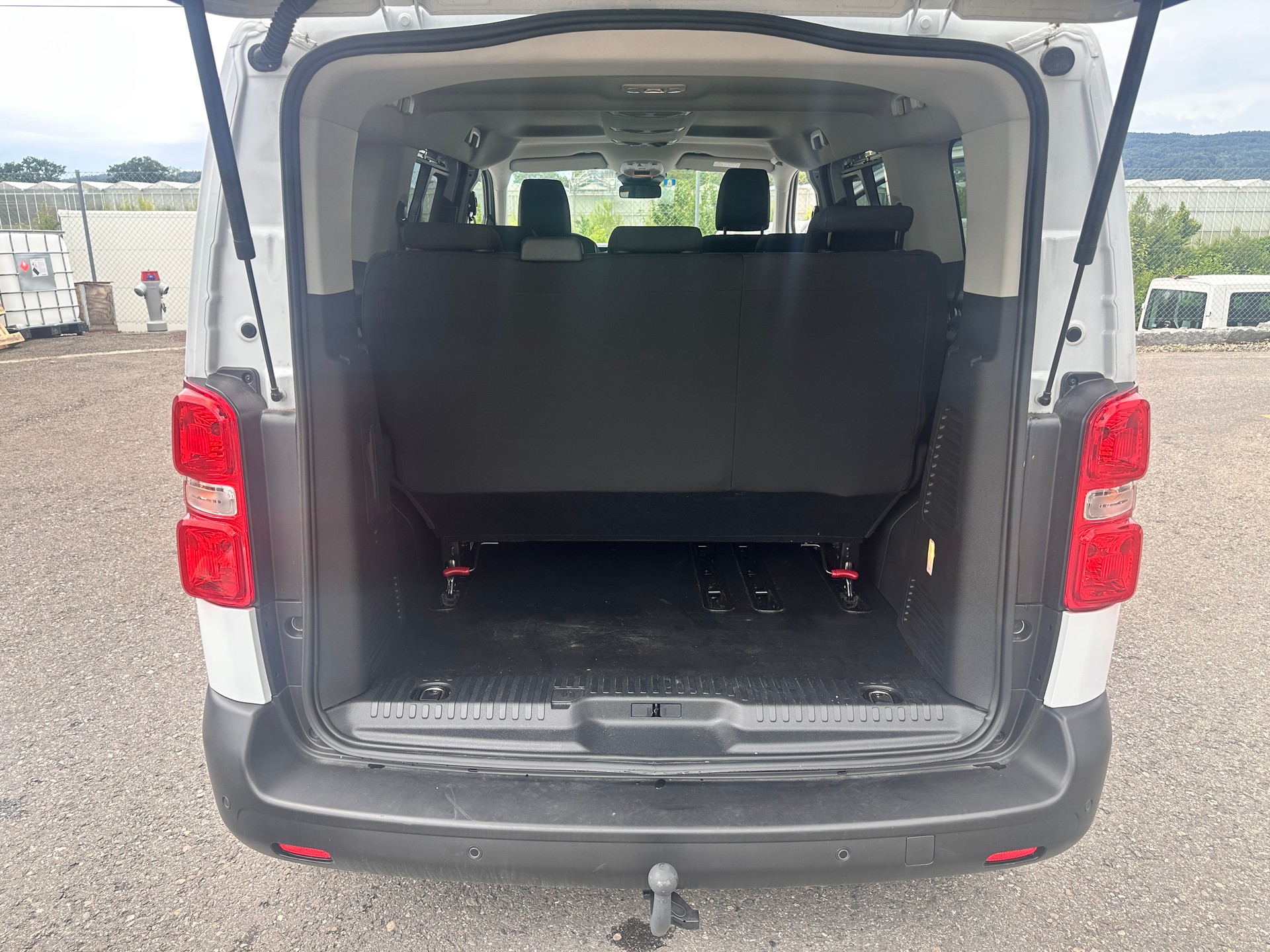 FIAT Scudo 2.0 BlueHDi L2 EAT8 Kombi-image-12