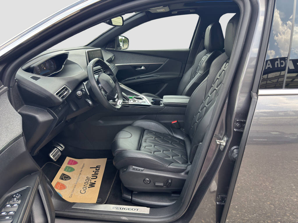 PEUGEOT 5008 1.5 BlueHDi GT Line-image-8