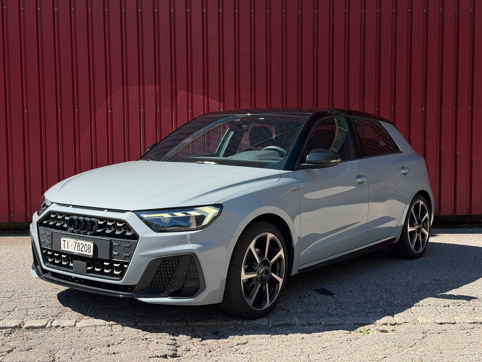 AUDI A1 Sportback 35 TFSI S Line S-tronic-showroom-element-2