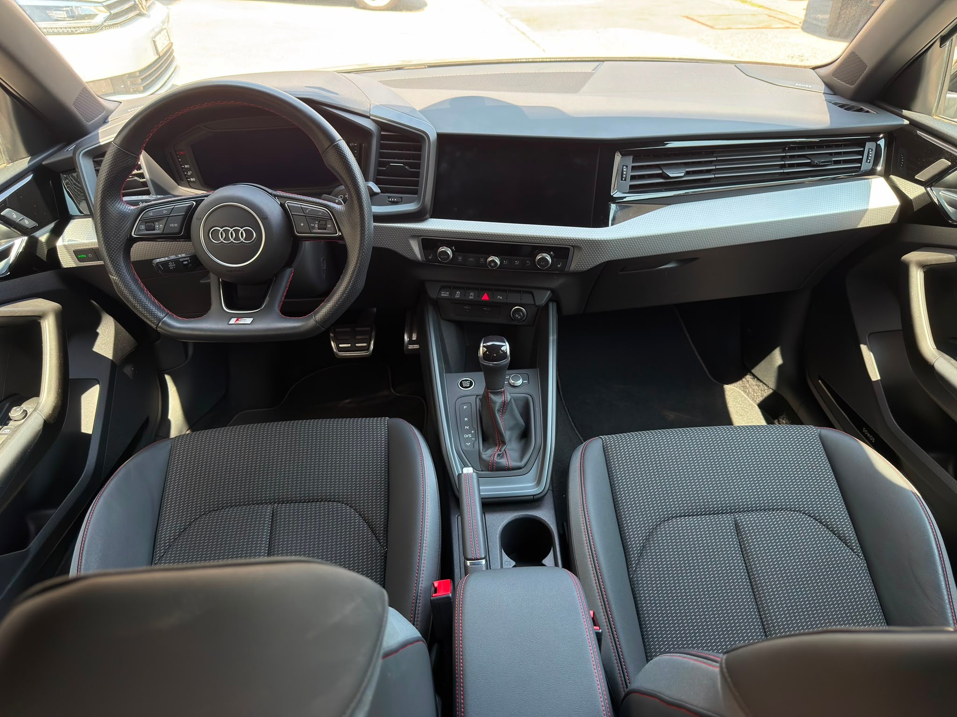 AUDI A1 Sportback 35 TFSI S Line S-tronic-image-19