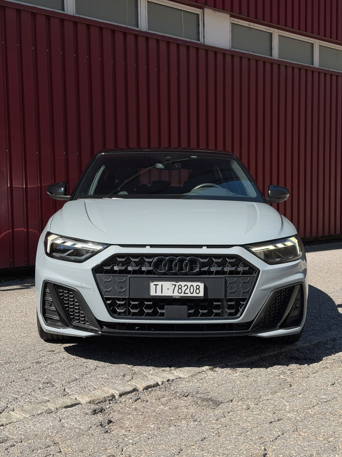 AUDI A1 Sportback 35 TFSI S Line S-tronic-showroom-element-1