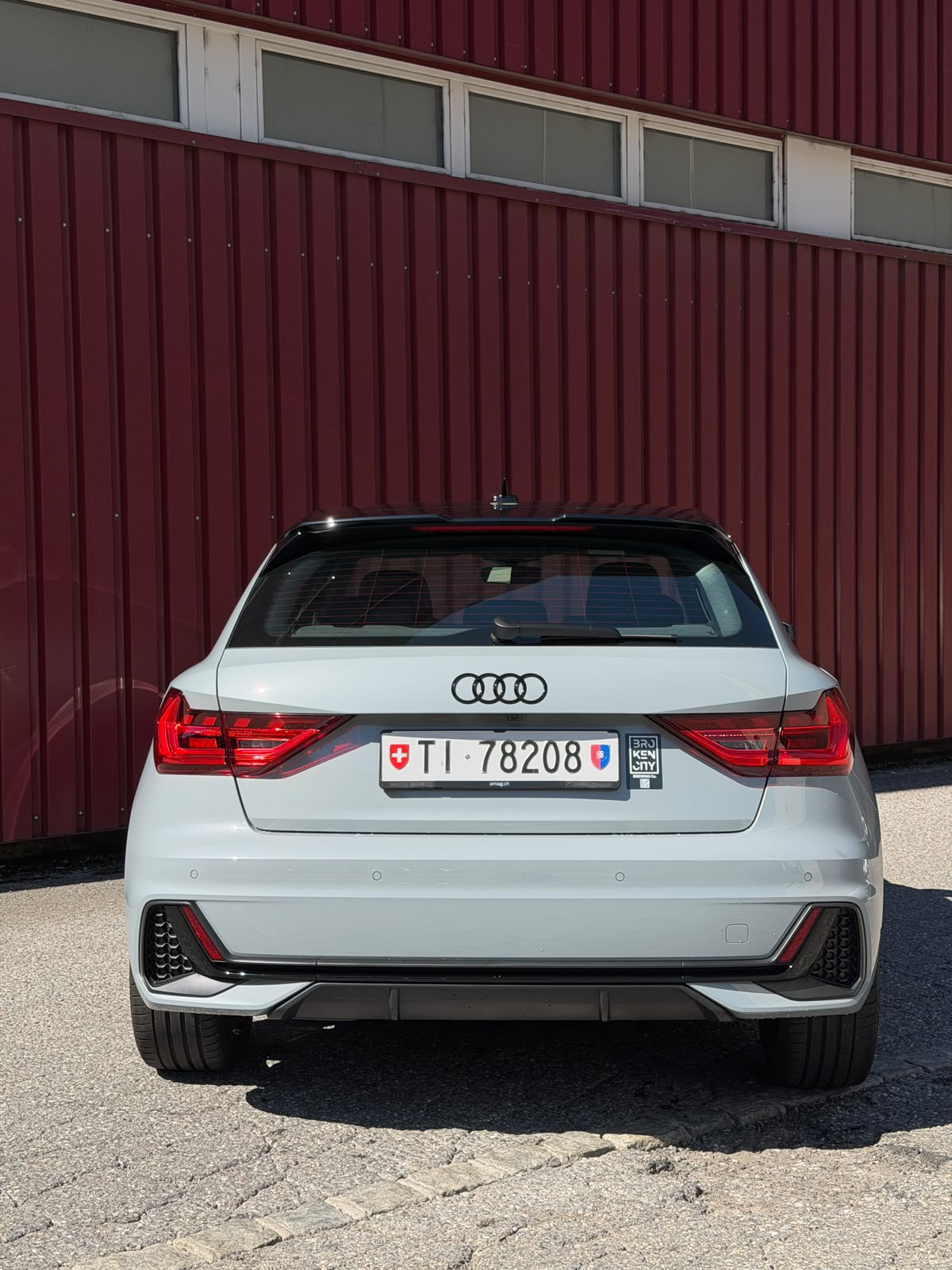 AUDI A1 Sportback 35 TFSI S Line S-tronic-image-4