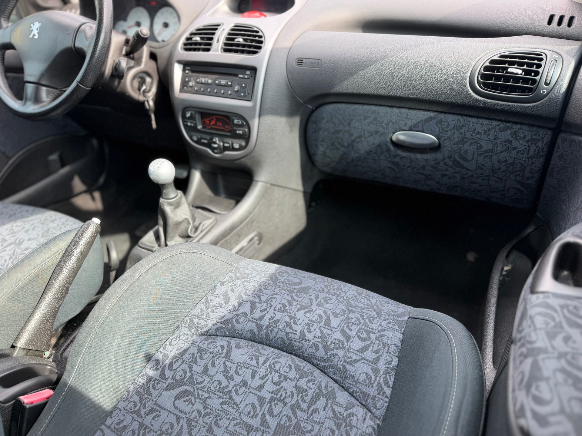 PEUGEOT 206 SW 1.6 16V XS-image-13