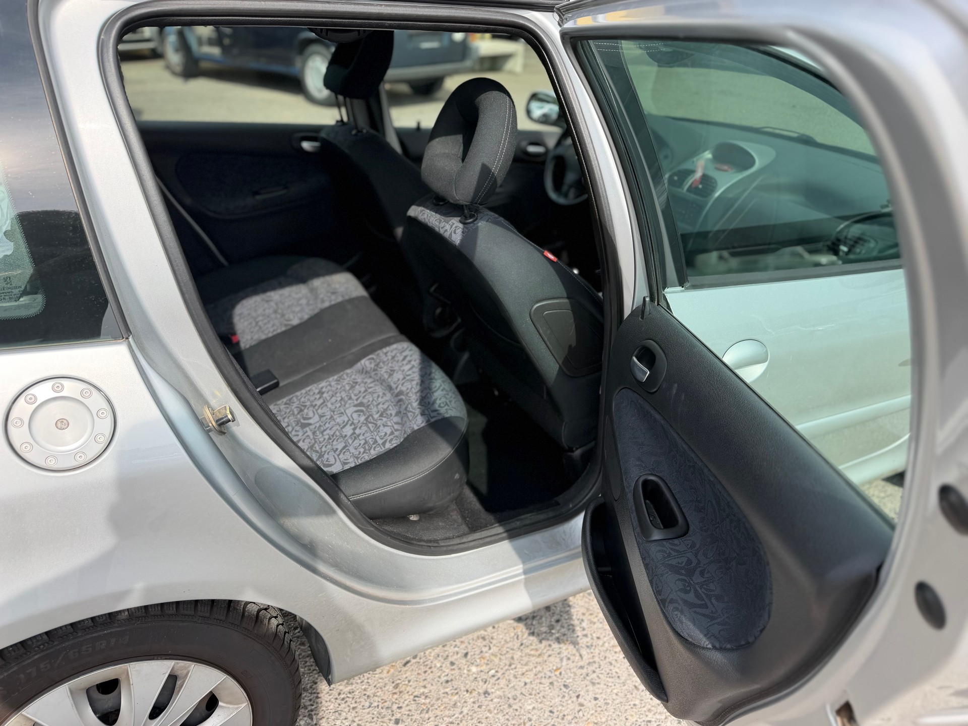 PEUGEOT 206 SW 1.6 16V XS-image-10