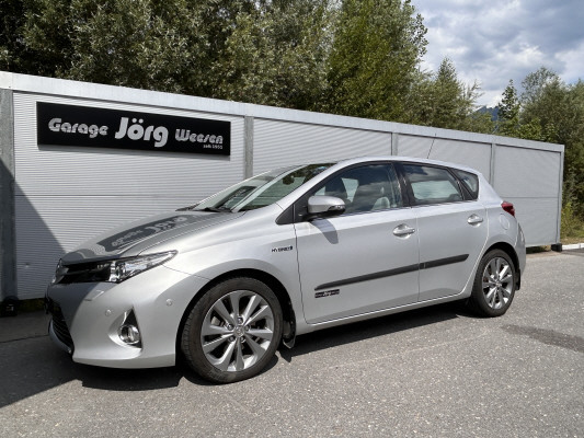 TOYOTA Auris 1.8 VVT-i HSD Sol