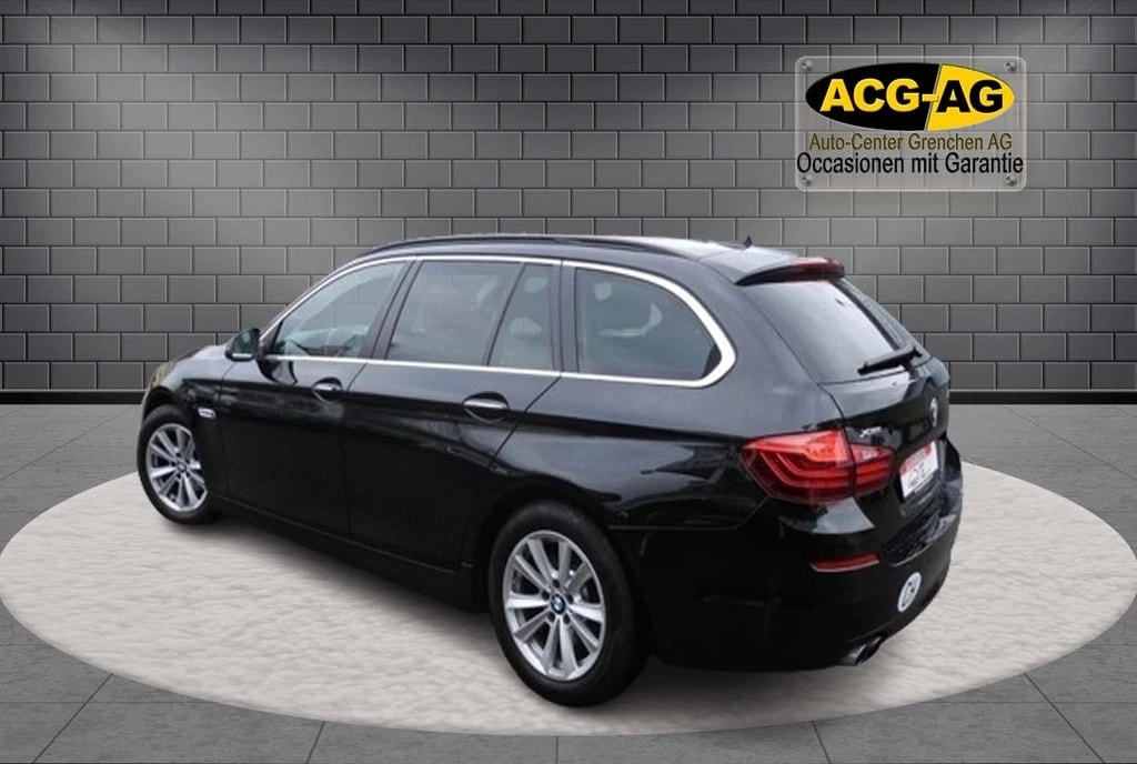 BMW 520d Touring xDrive Steptronic ** Voll-Leder Ausstattung ** G.Navi mit RF-kamera ** Frisch ab MFK **-showroom-element-2