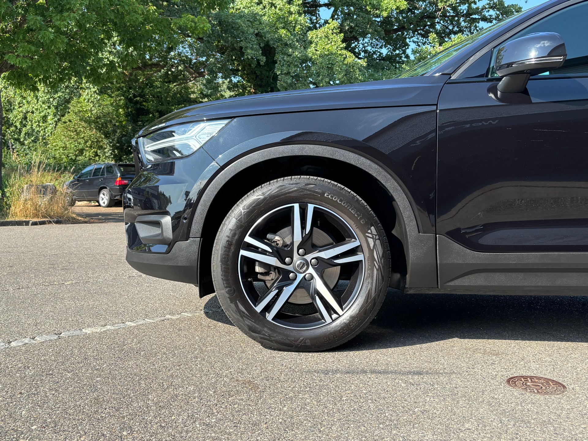 VOLVO XC40 2.0 T5 R-Design AWD-showroom-element-1