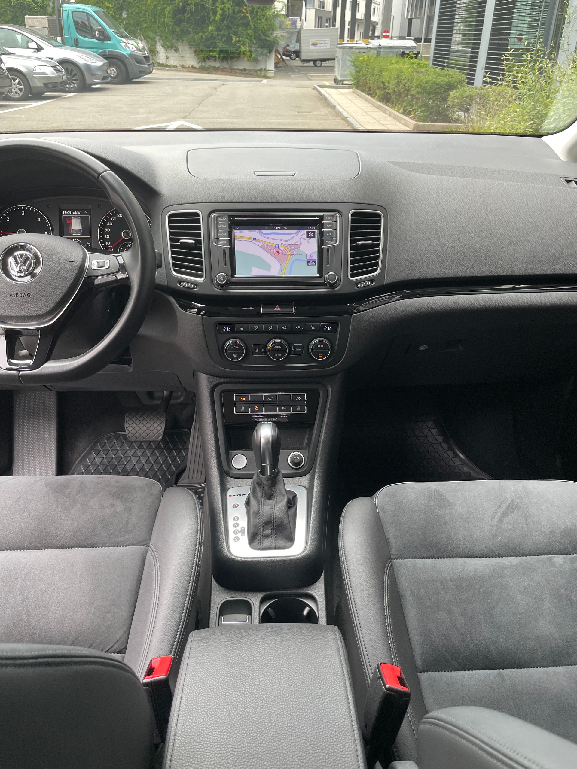 VW Sharan 2.0 TDI BMT Highline 4Motion DSG-image-16