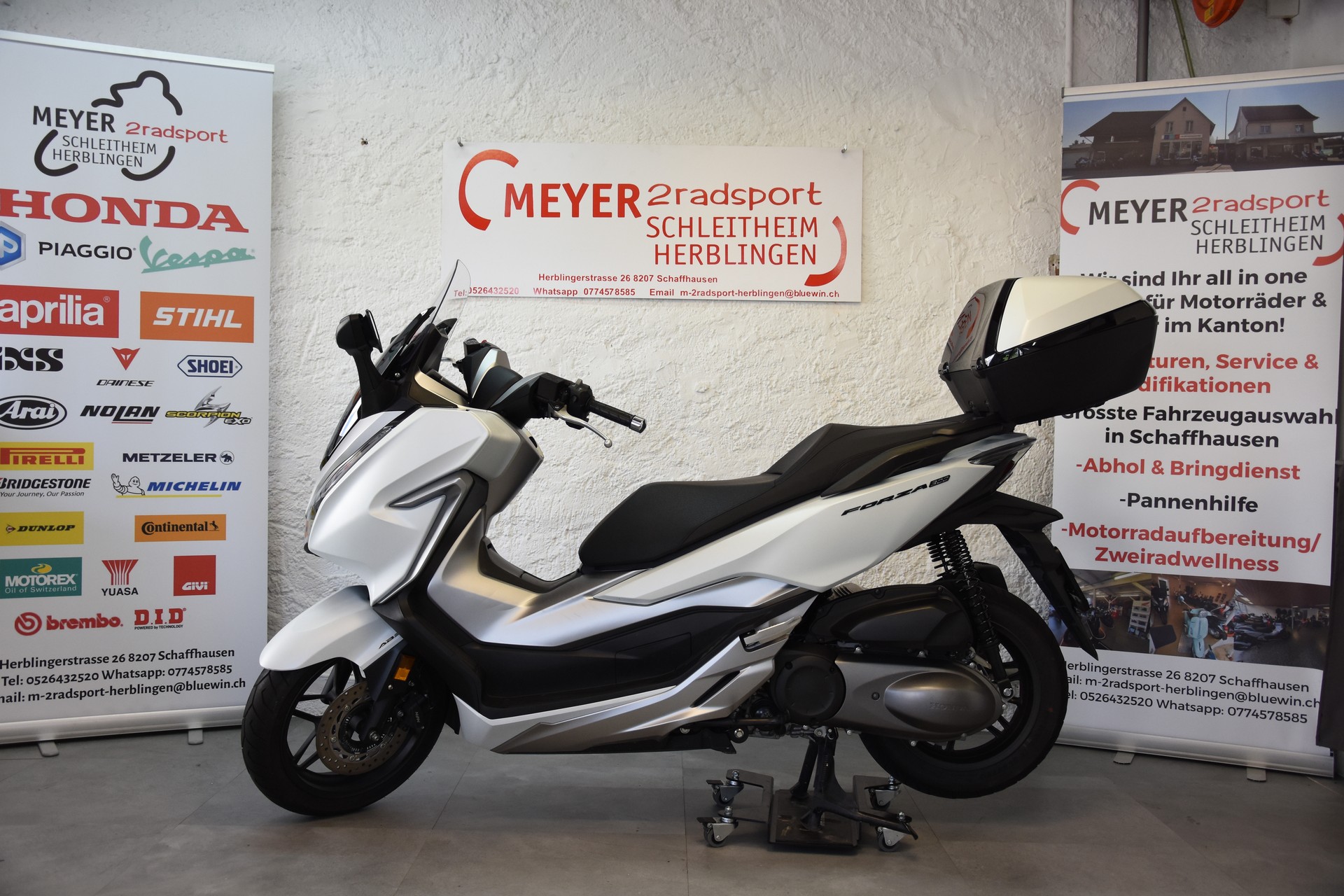 HONDA Nss 125 Forza Smart TopBox Sommeraktion bis 31.8.26-showroom-element-3