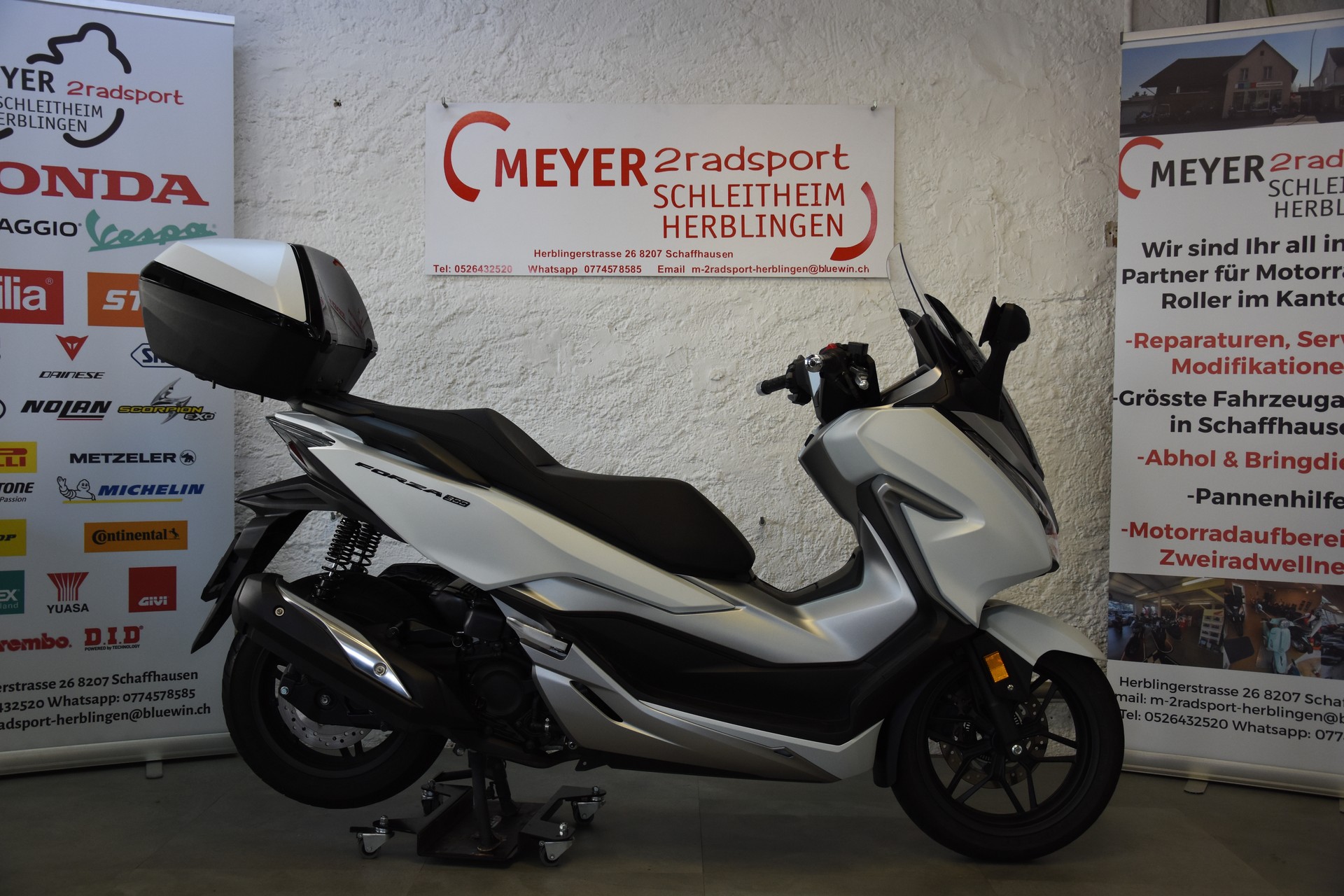 HONDA Nss 125 Forza Smart TopBox Sommeraktion bis 31.8.26-showroom-element-1