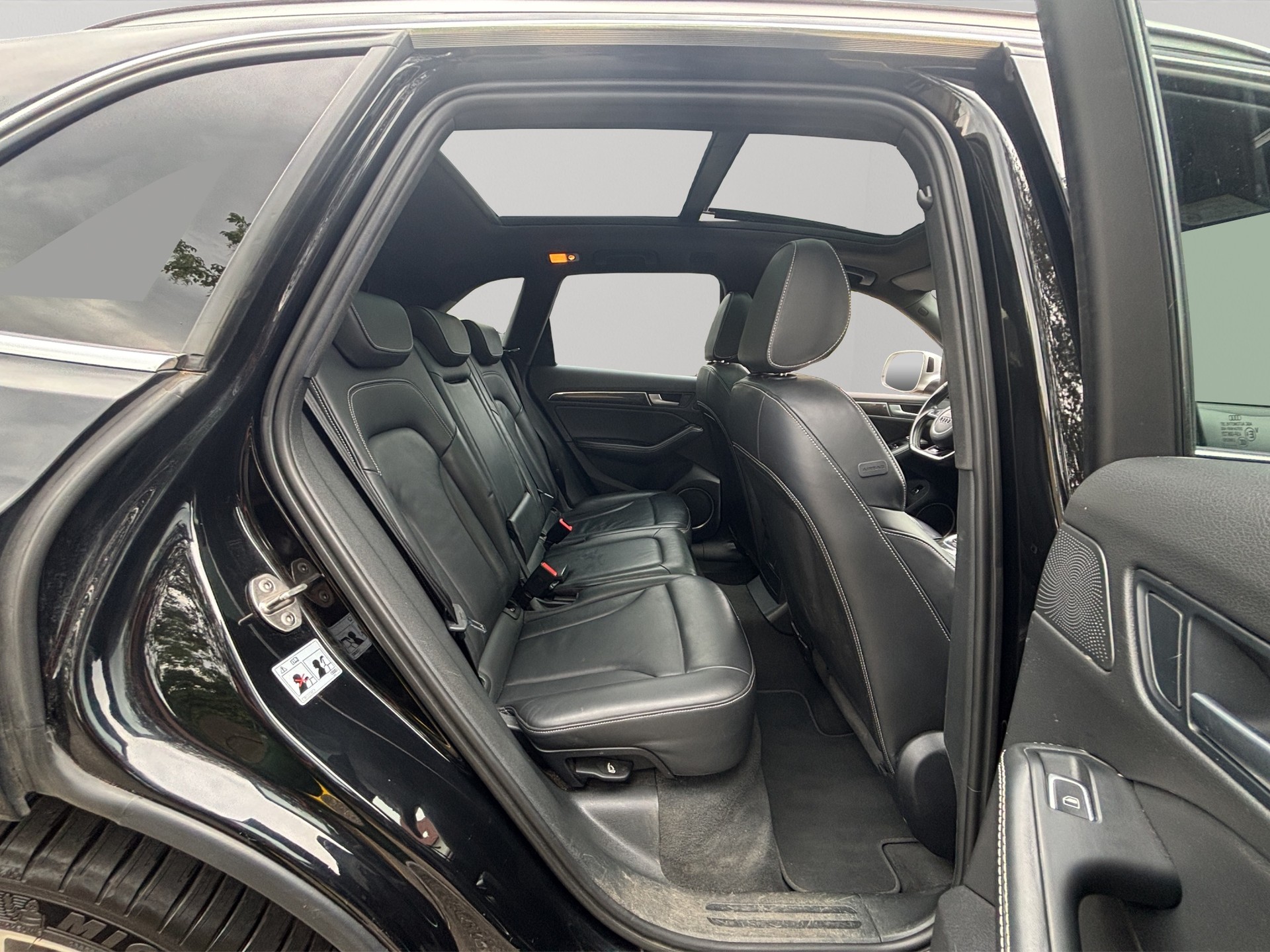 AUDI SQ5 3.0 TDI quattro tiptronic-image-10