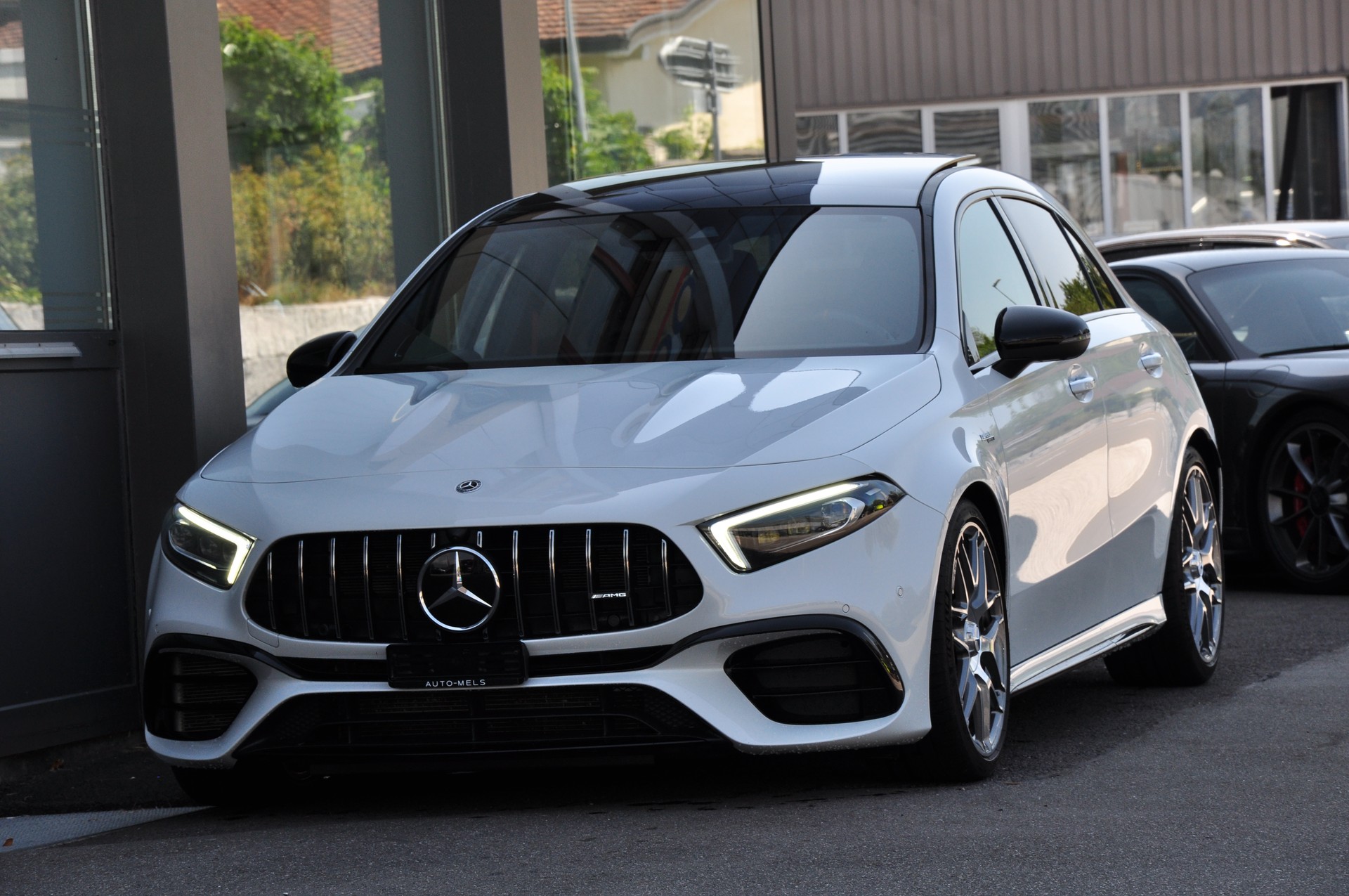MERCEDES-BENZ A 45 AMG 4Matic+ Speedshift-showroom-element-3