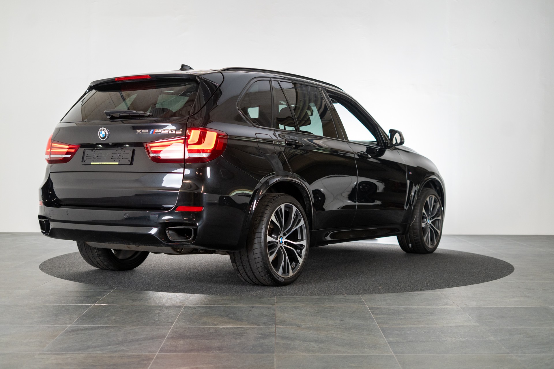 BMW X5 M50d / CH-Fahrzeug / Panorama / Harman/Kardon-showroom-element-3