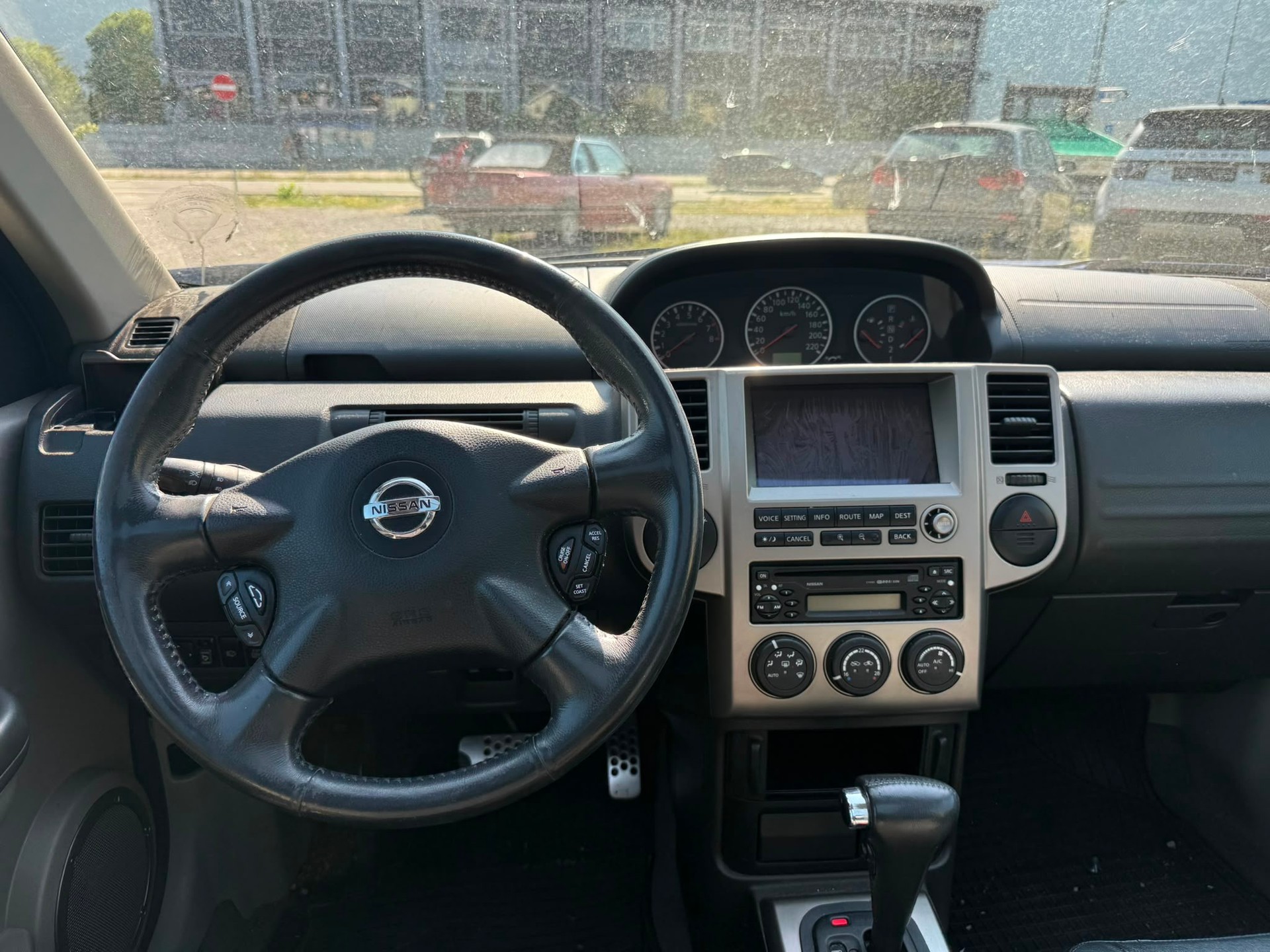 NISSAN X-Trail 2.5 16V LE 4WD-image-10