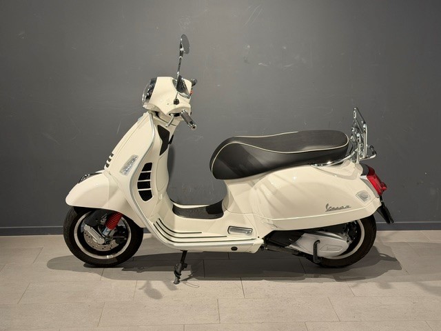 PIAGGIO Vespa GTS 300 HPE Super Tech ABS/ASR-image-3