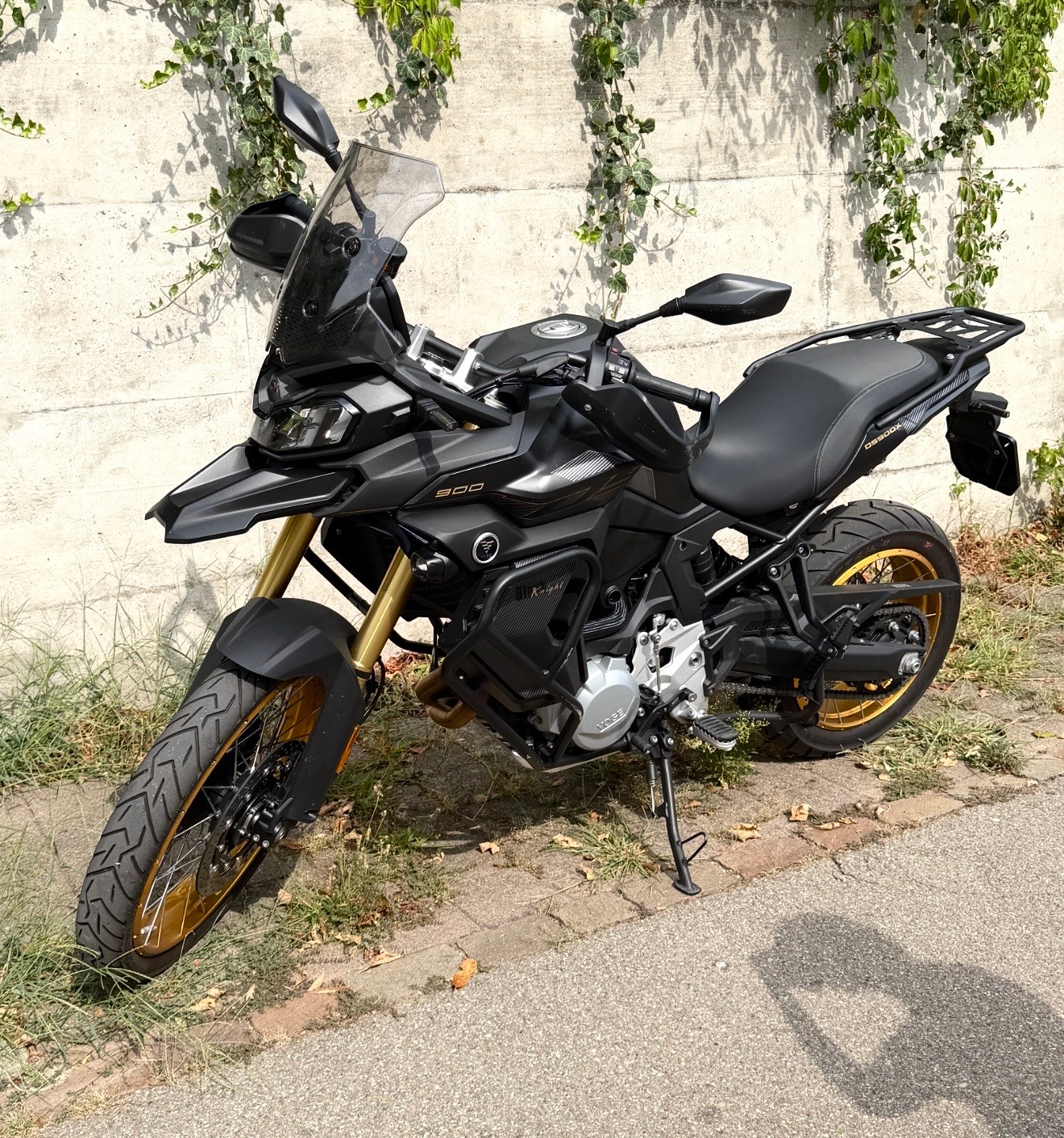 VOGE 900 DSX-image-2