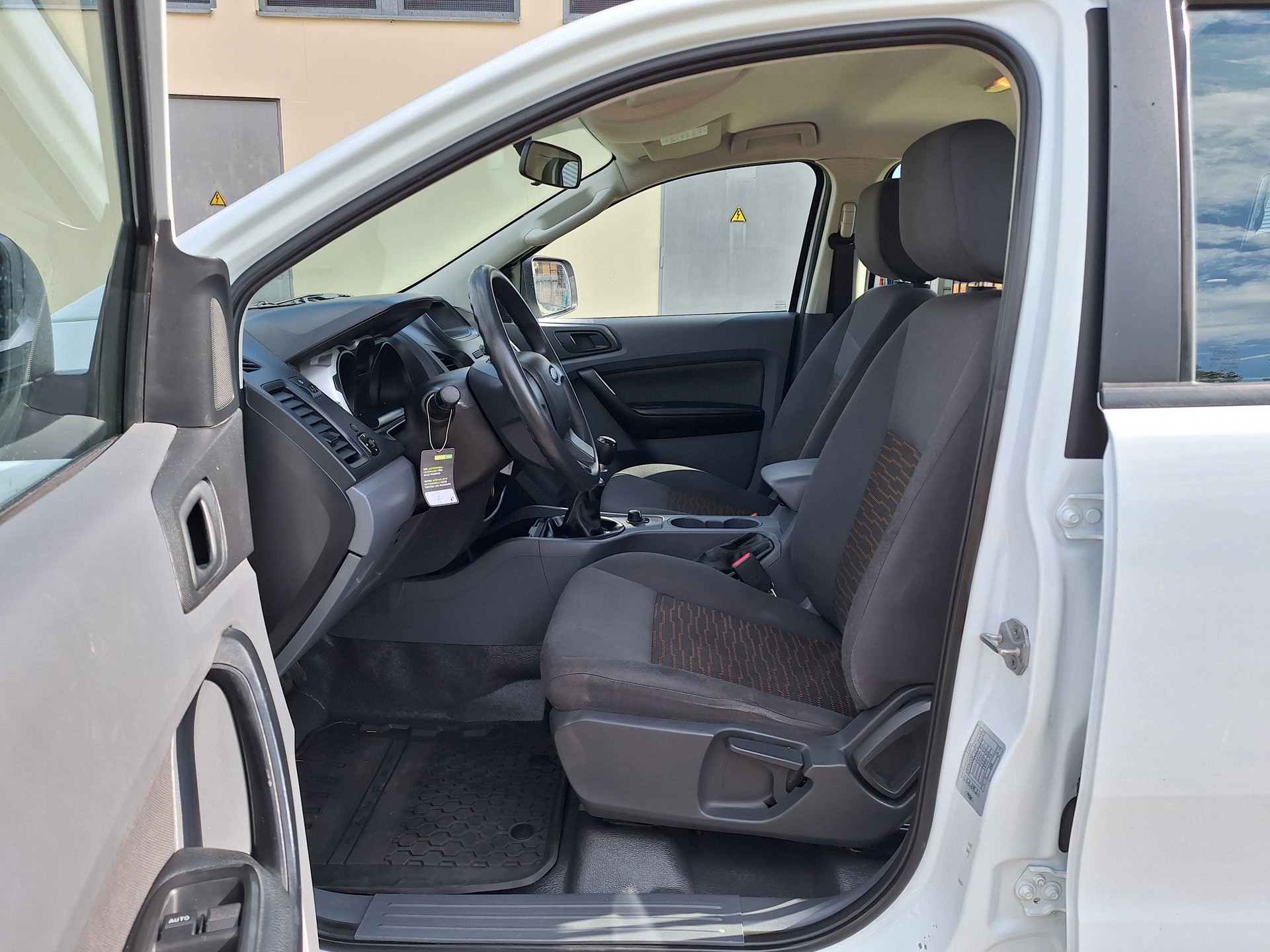 FORD RANGER-image-6