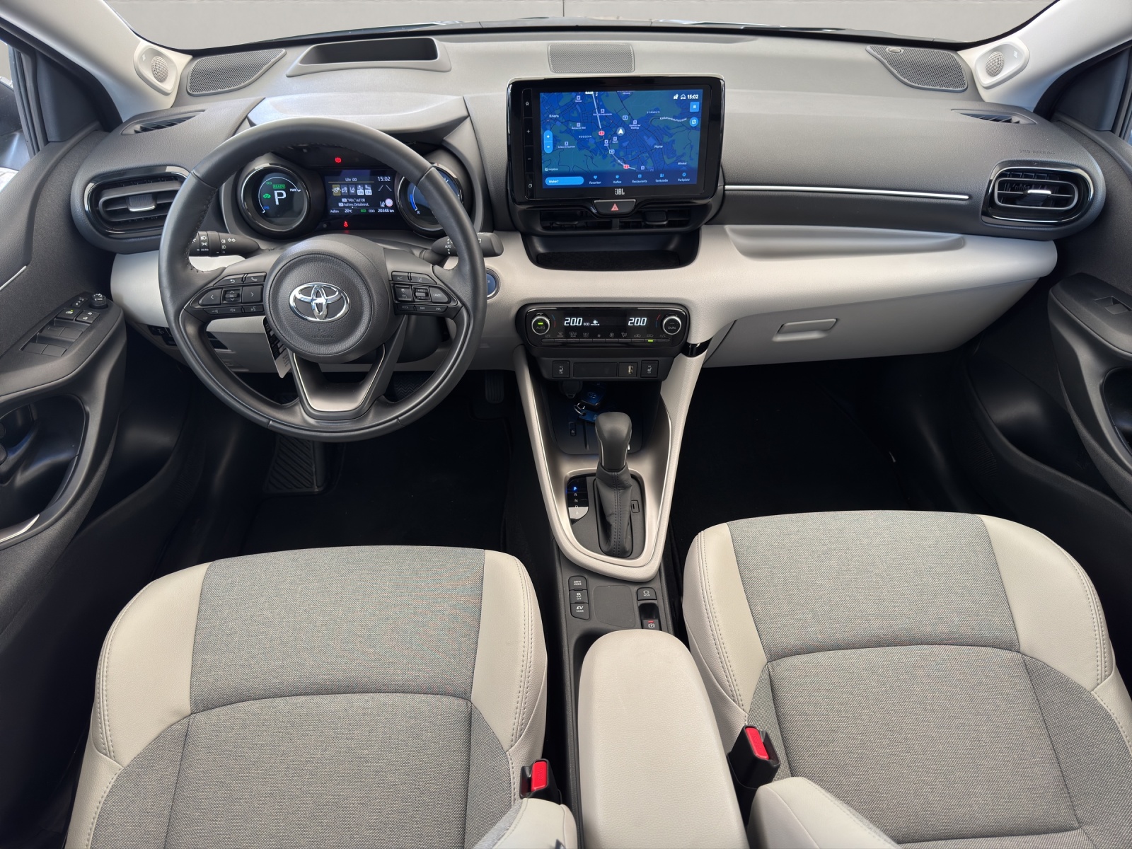 TOYOTA Yaris 1.5 VVT-i HSD Premium Voll-Hybrid-image-8