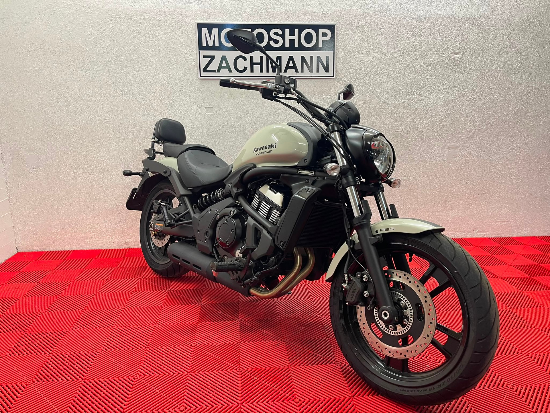 KAWASAKI Vulcan S ABS-image-2