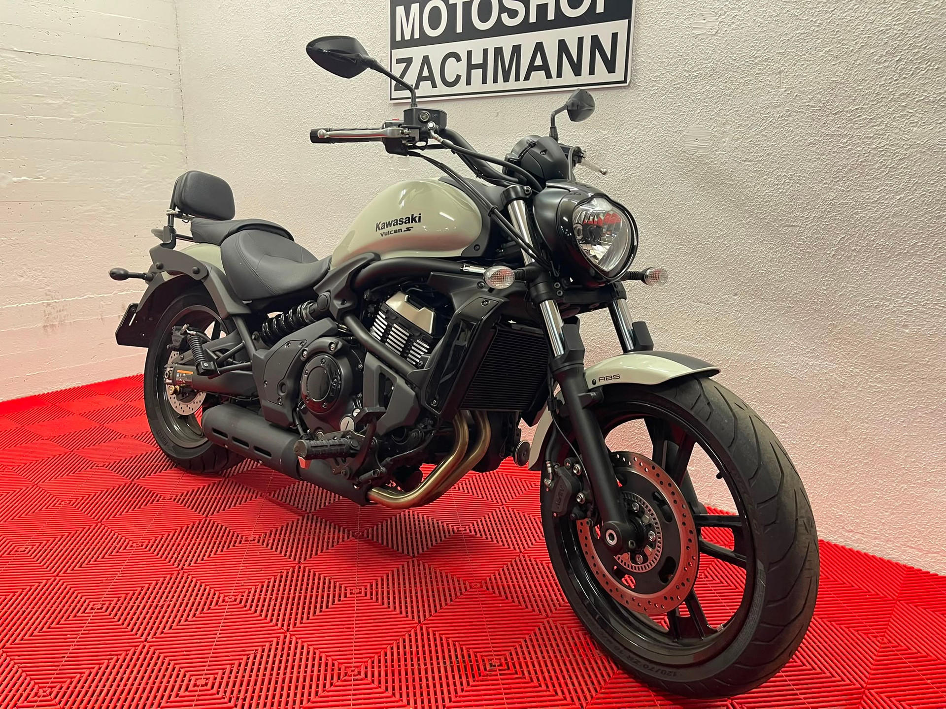 KAWASAKI Vulcan S ABS-image-1