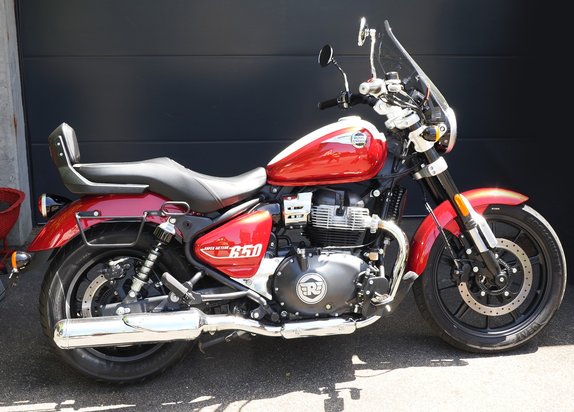 ROYAL ENFIELD Super Meteor 650 Celestial-image-0