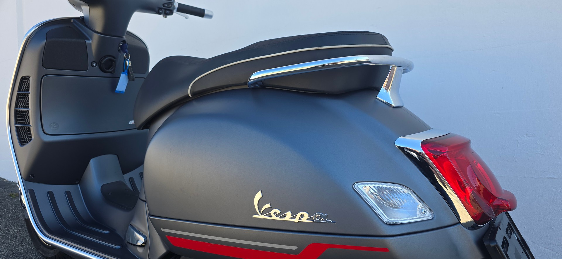PIAGGIO Vespa GTS 125 Super Sport ABS-image-9