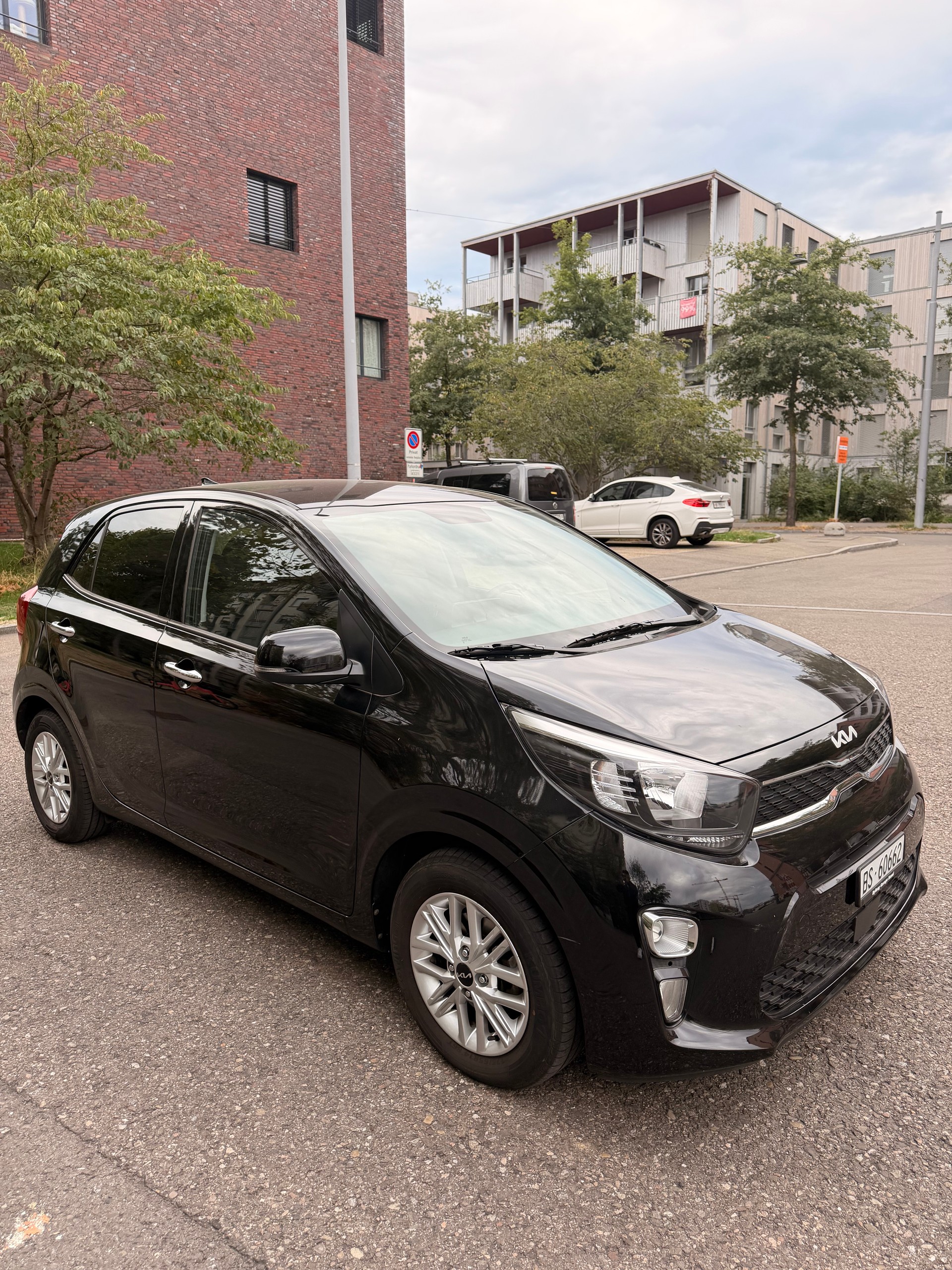 KIA 1.0 CVVT First Edition AMT-image-1