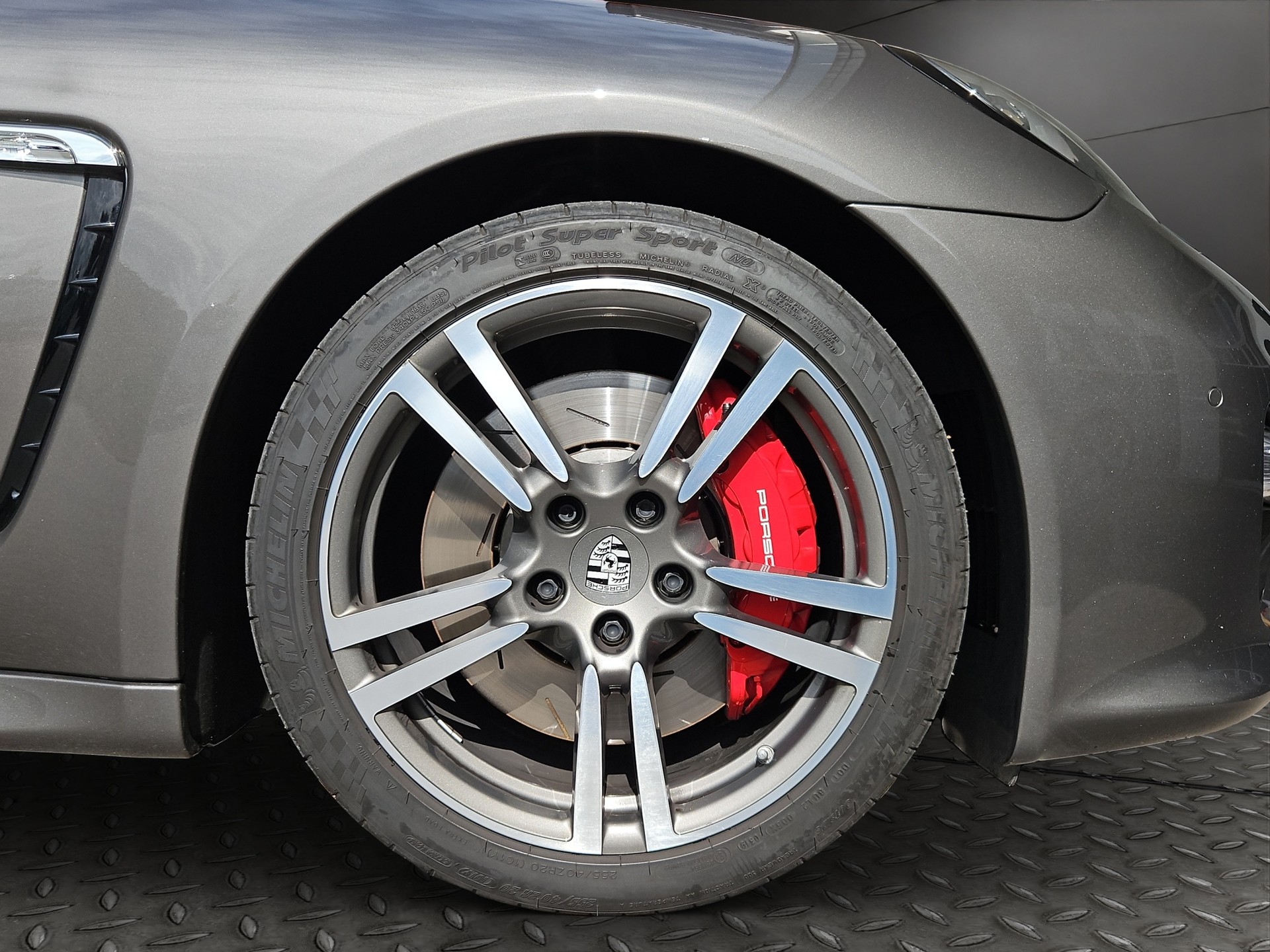 PORSCHE Panamera GTS 4.8 PDK-image-21