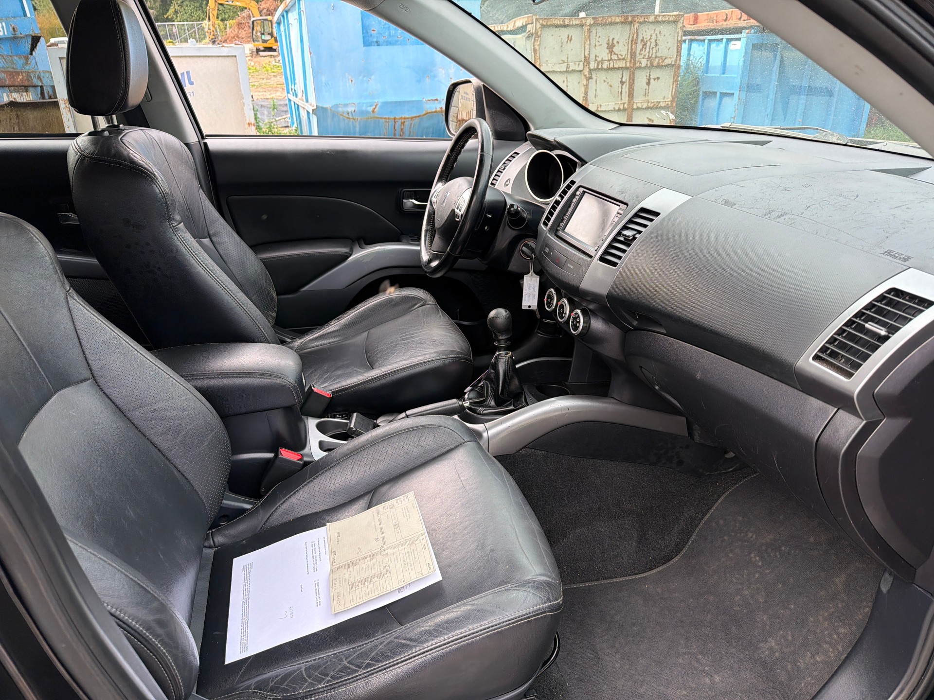 PEUGEOT 4007 2.2 HDi Platinum Edition-image-8