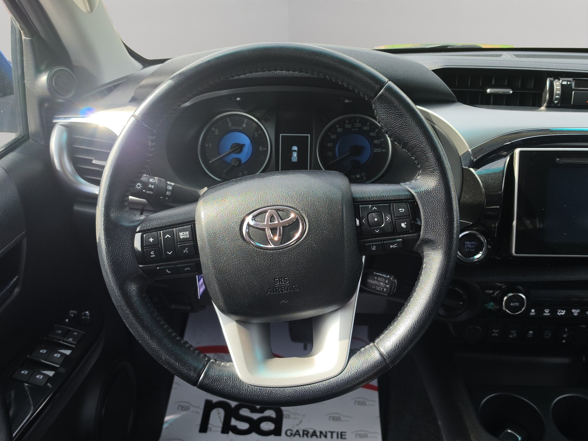 TOYOTA 2.4 D-4D 150 Premium-image-8