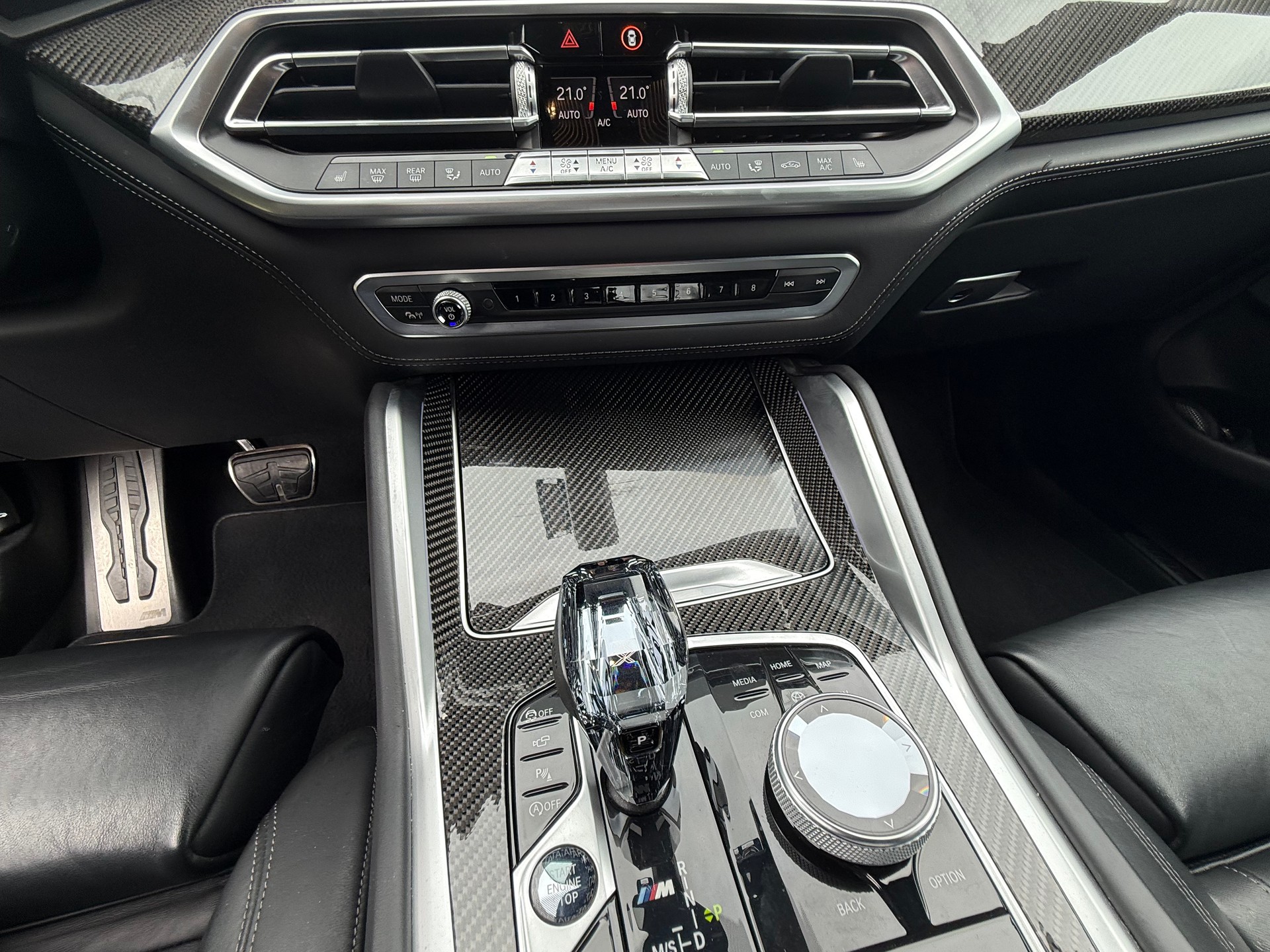 BMW X6 M50d, CH FZ, 1. Hd., Vollaustattung, Glow-Grill, lückenlose Service-Historie-image-7