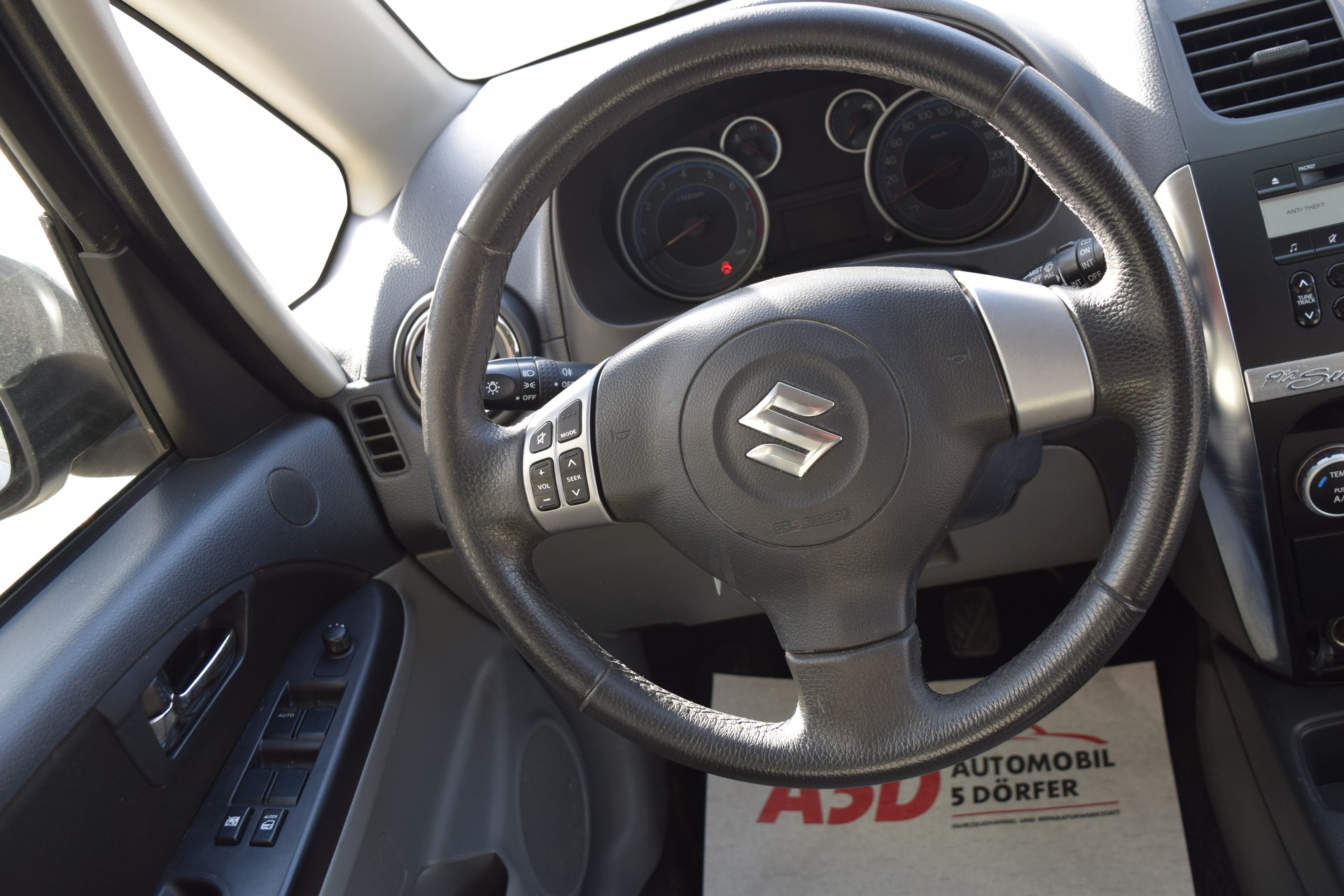 SUZUKI SX4 1.6 16V GL Top Piz Sulai 4WD-image-13