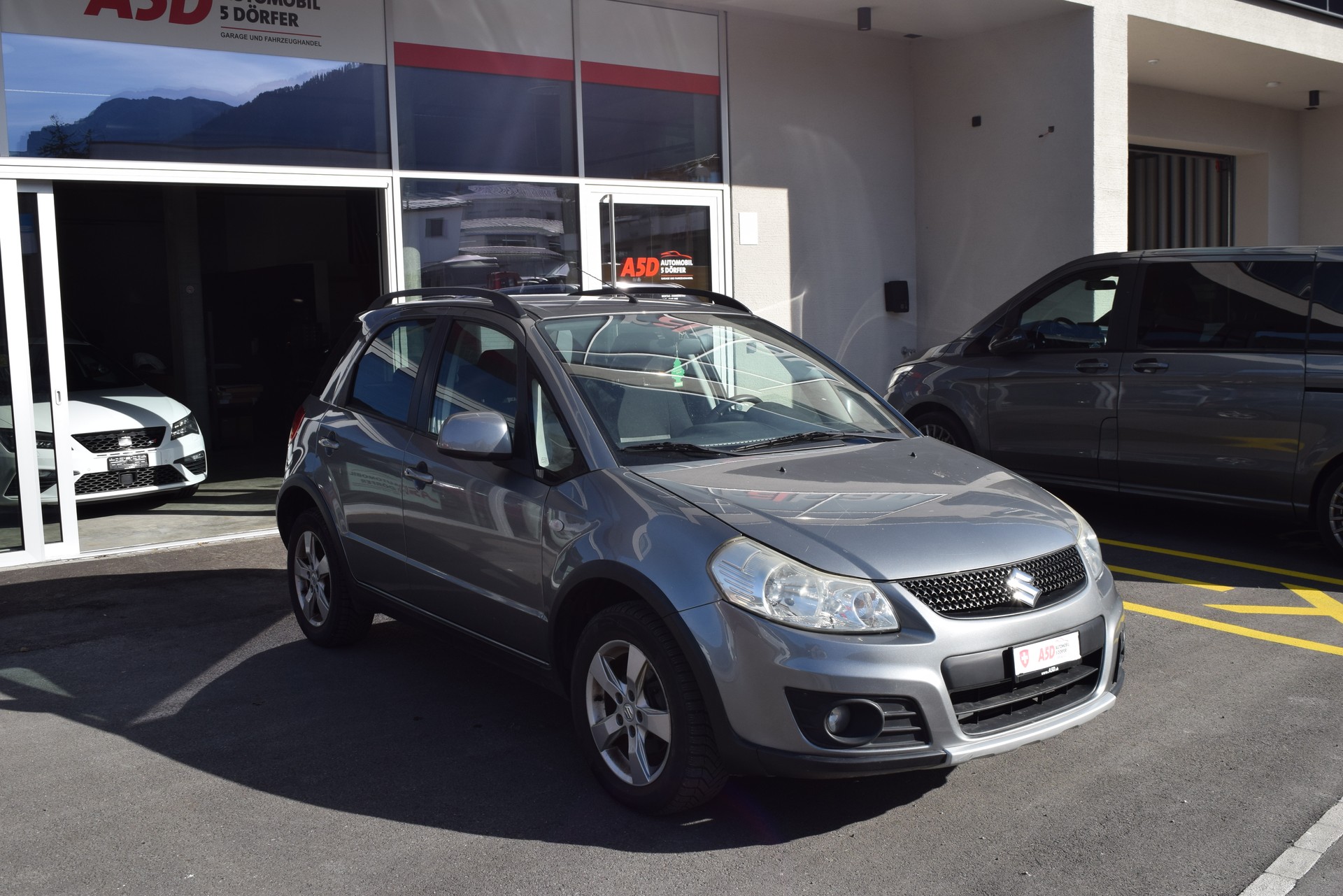 SUZUKI SX4 1.6 16V GL Top Piz Sulai 4WD-showroom-element-2