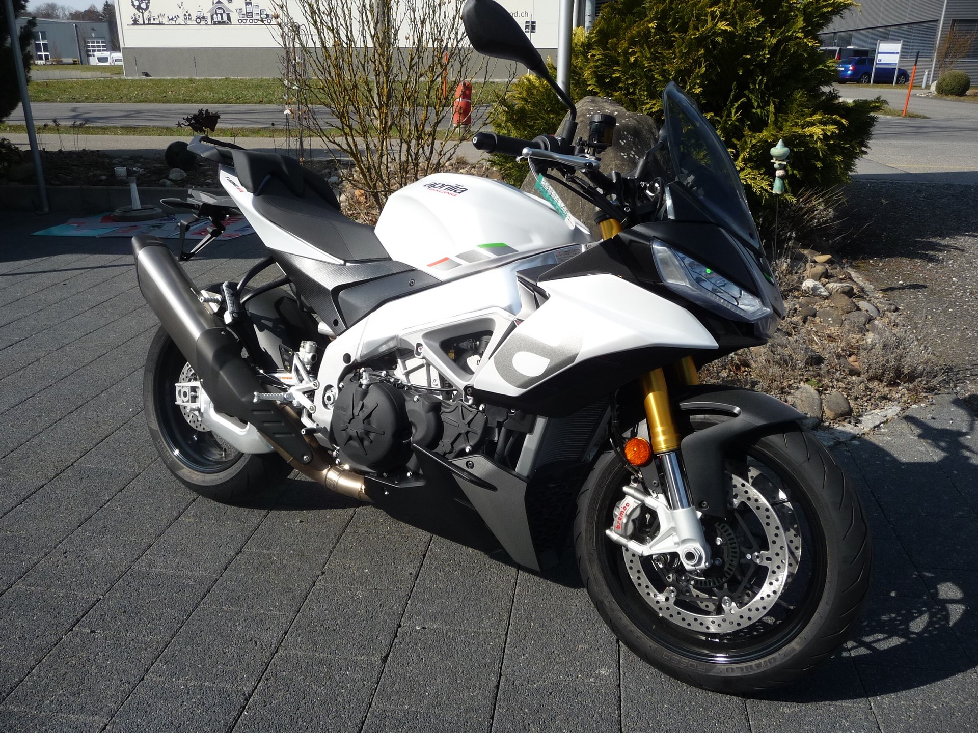 APRILIA Tuono V4 1100-image-0