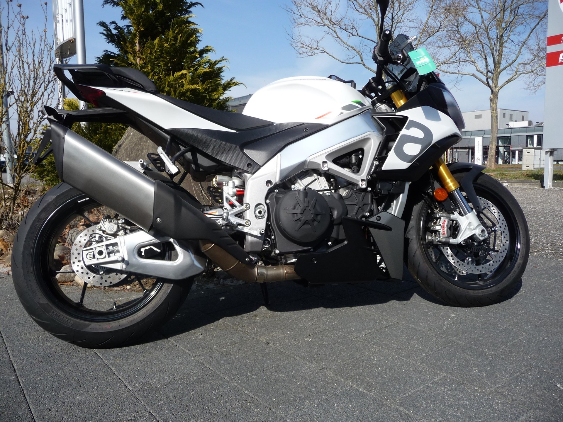 APRILIA Tuono V4 1100-image-3