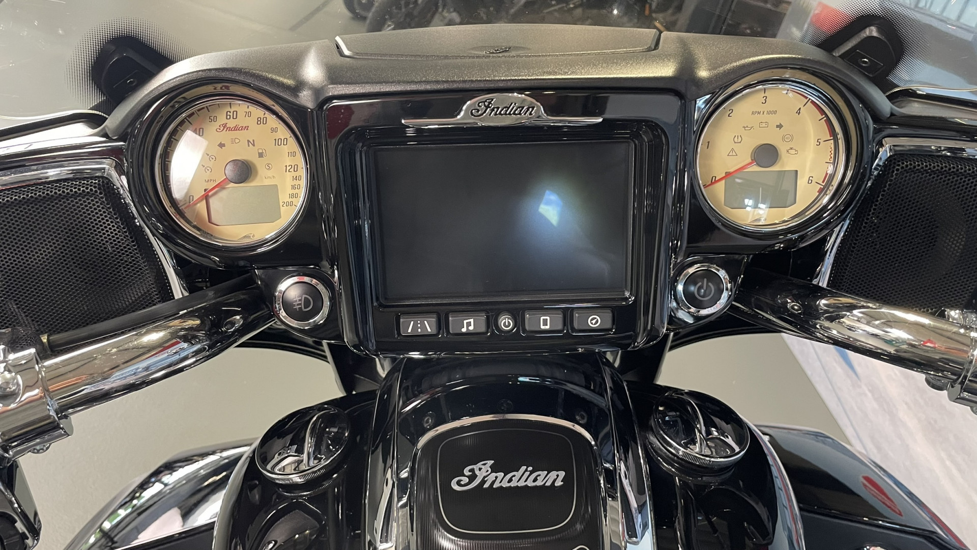 INDIAN Roadmaster-image-6