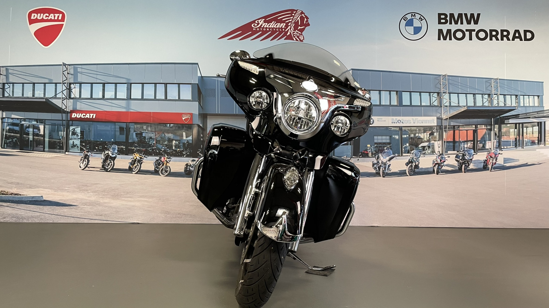 INDIAN Roadmaster-image-1
