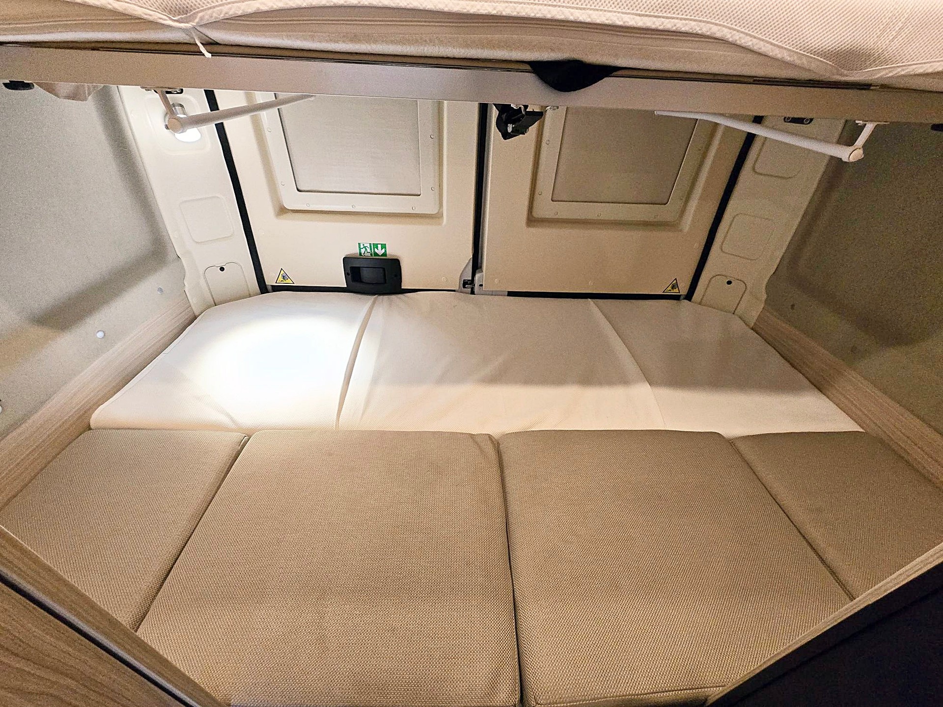 DREAMER CAMPERFIVE FUN 2,2 DIESEL H3 HOCHDACH FIAT DUCATO MJ 140-image-13