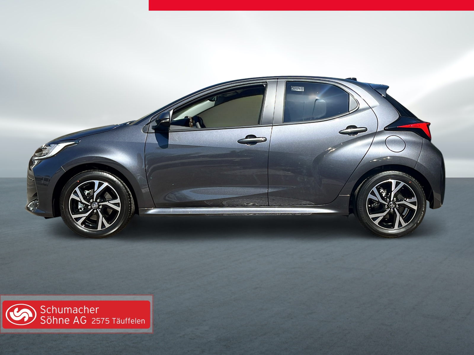 TOYOTA Yaris 1.5 Trend e-CVT-showroom-element-1