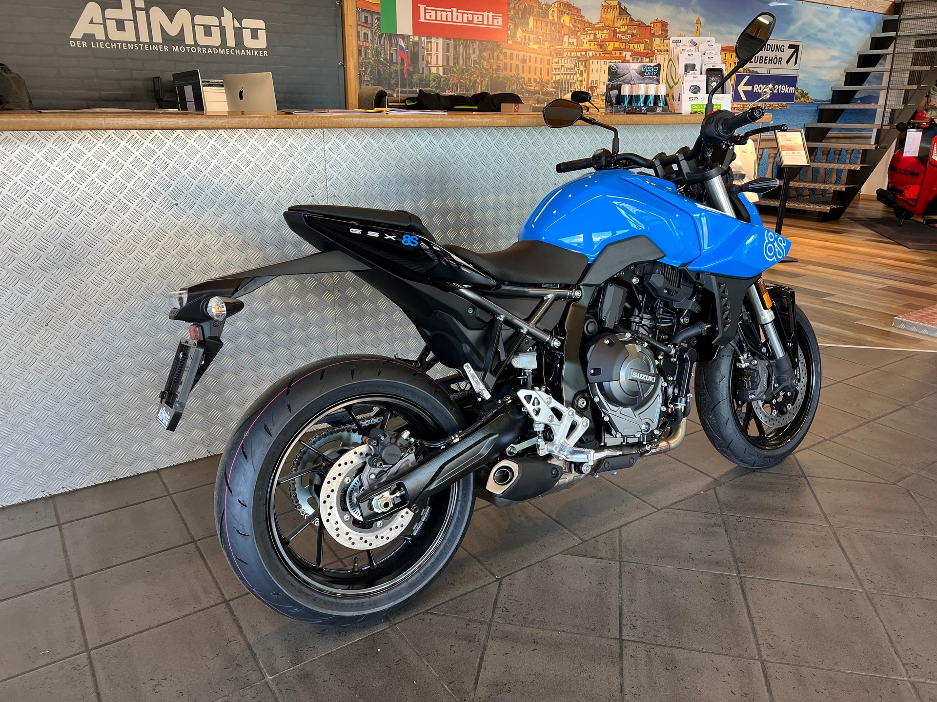 SUZUKI GSX 800-image-4