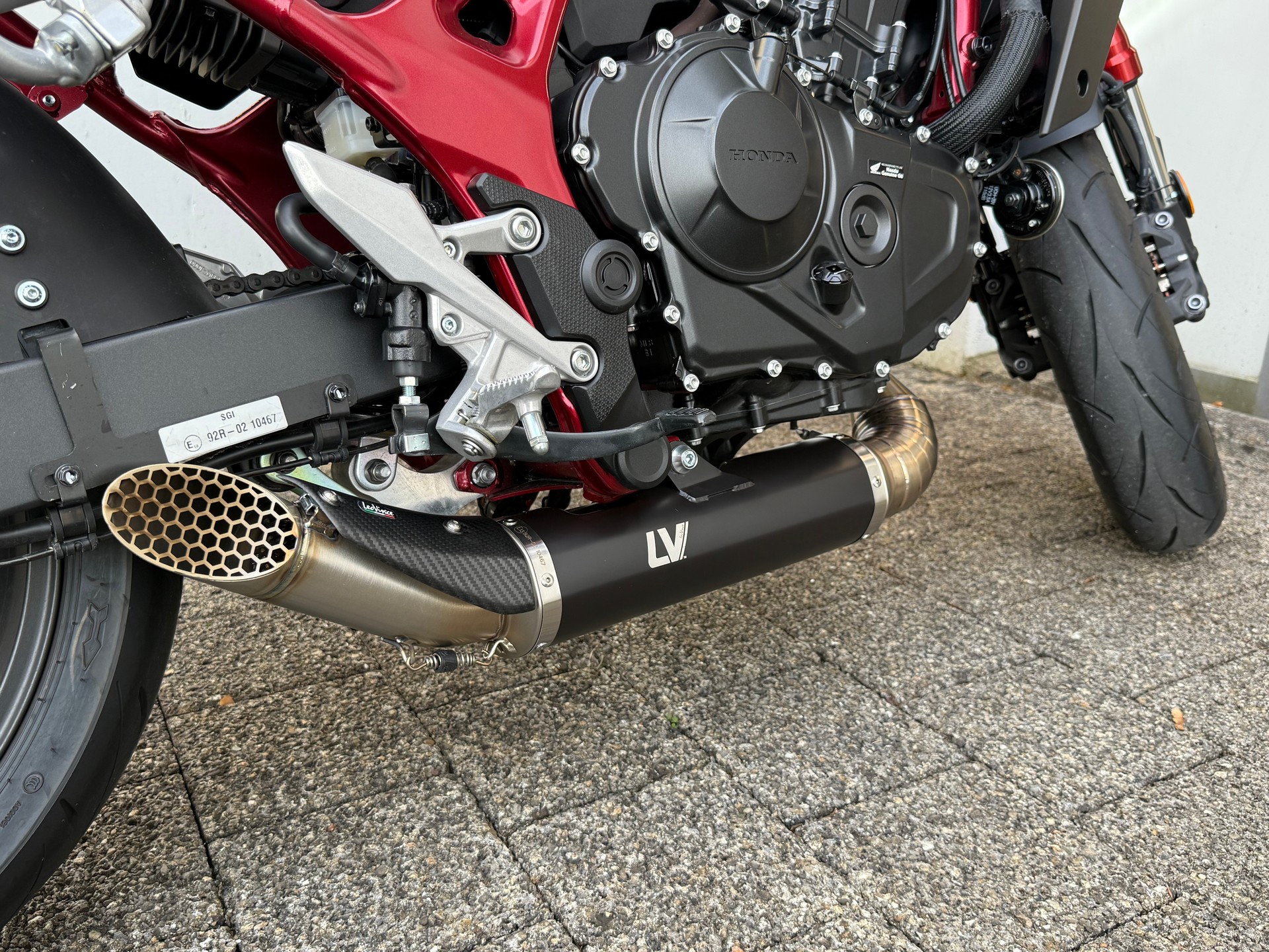 HONDA CB 750 Hornet-image-1