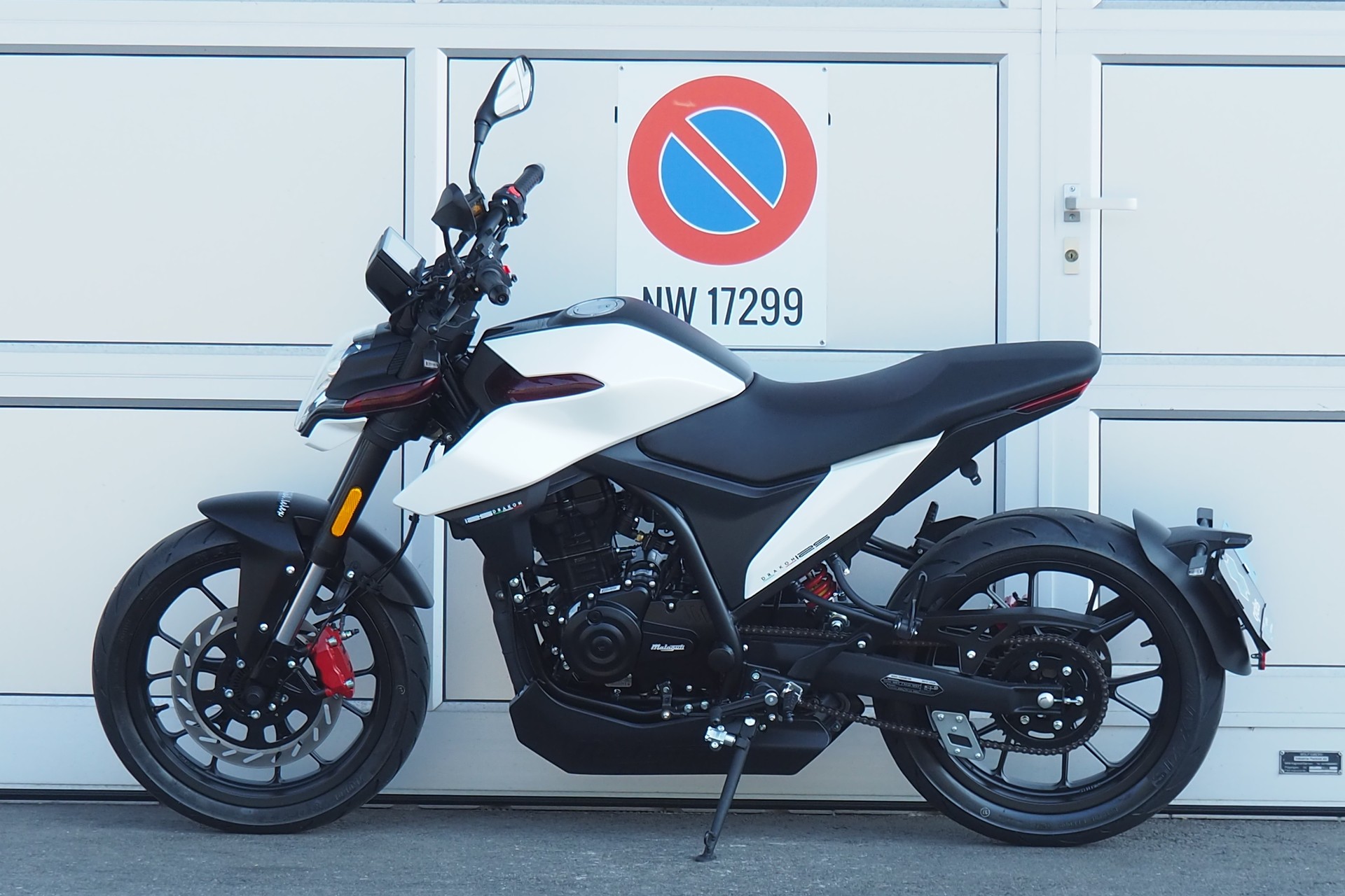 MALAGUTI Drakon 125 ABS-image-3