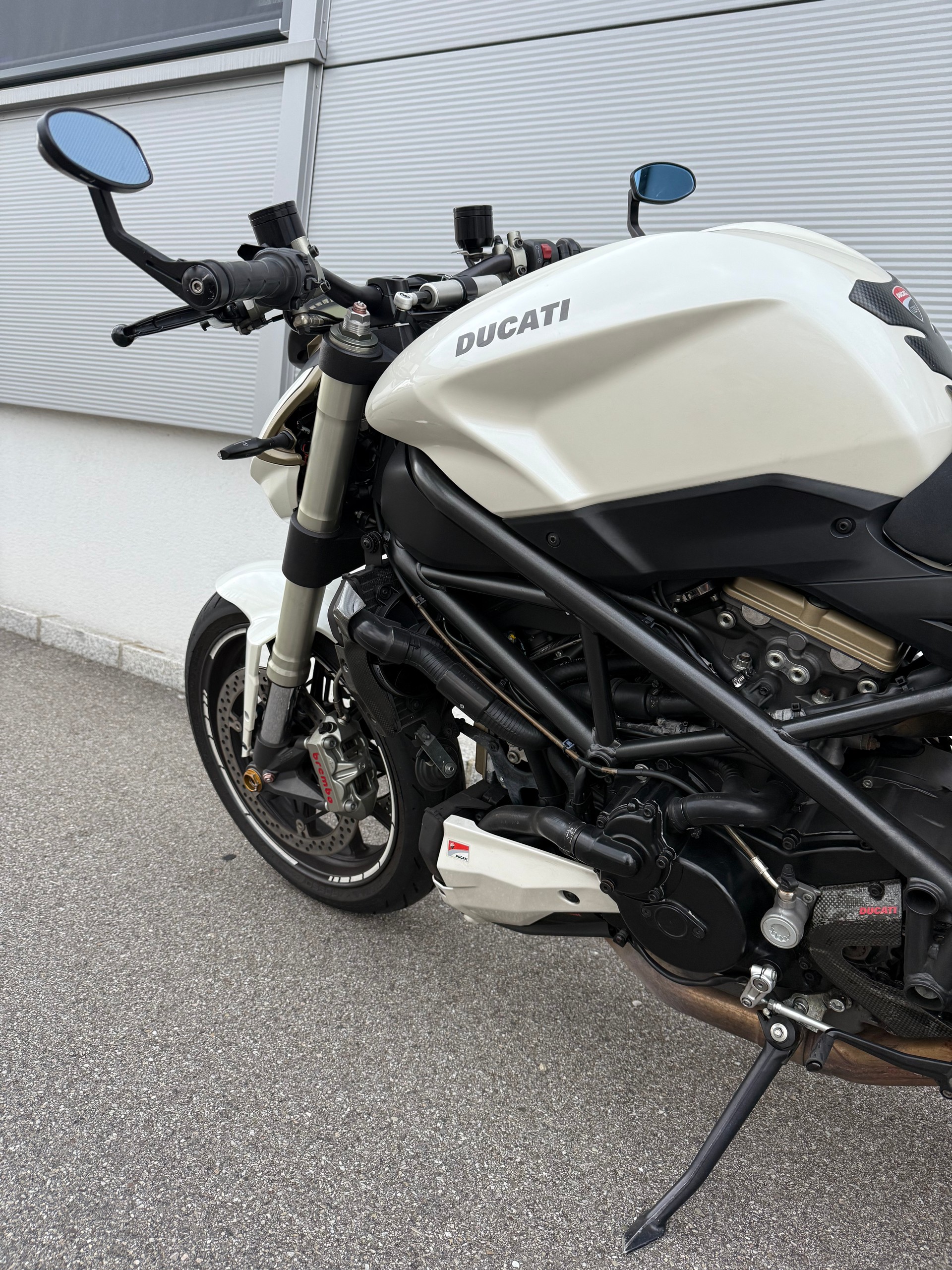 DUCATI Streetfighter 1099 S-image-8