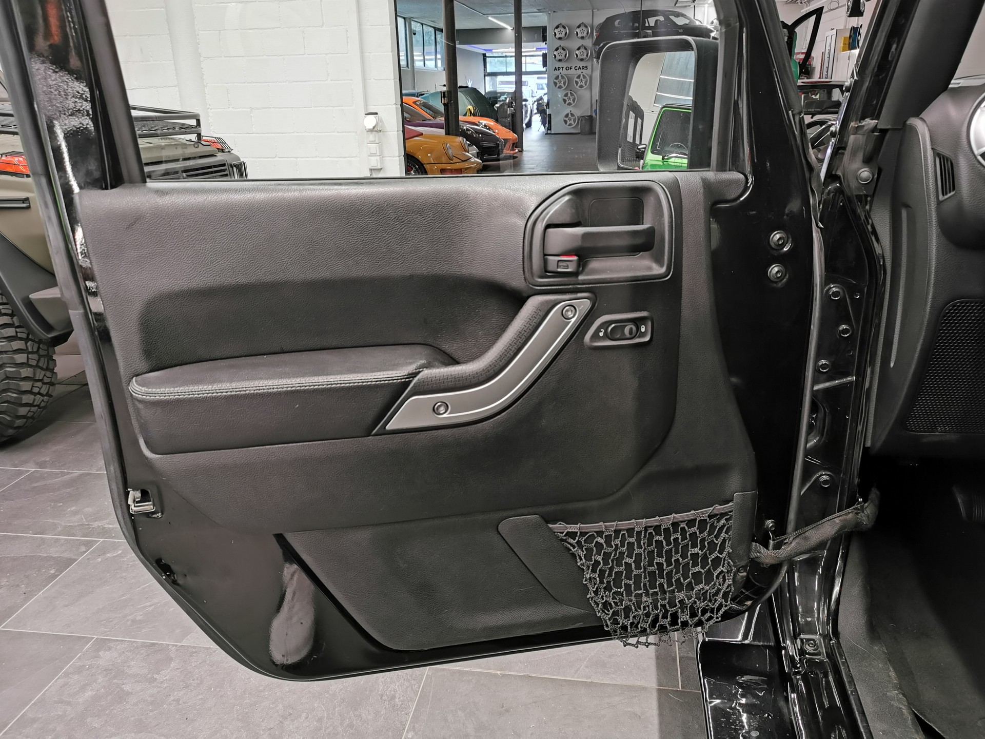 JEEP Wrangler 2.8CRD Unlimited JK Edition Aut.-image-11